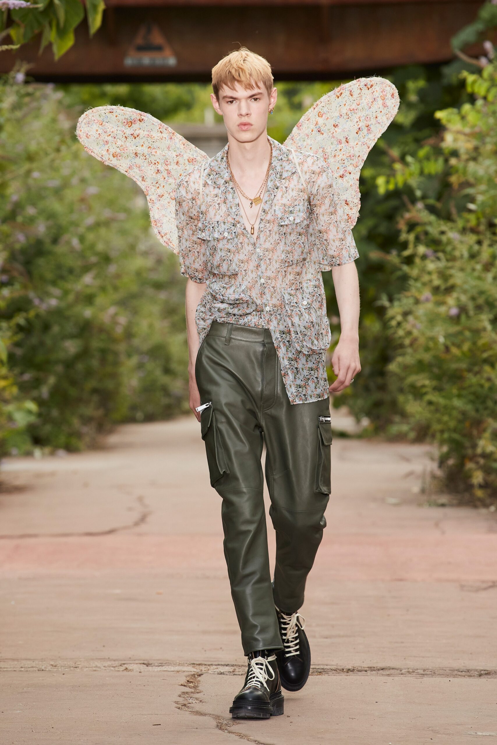 Dsquared2 S/S 22 Menswear Look 18