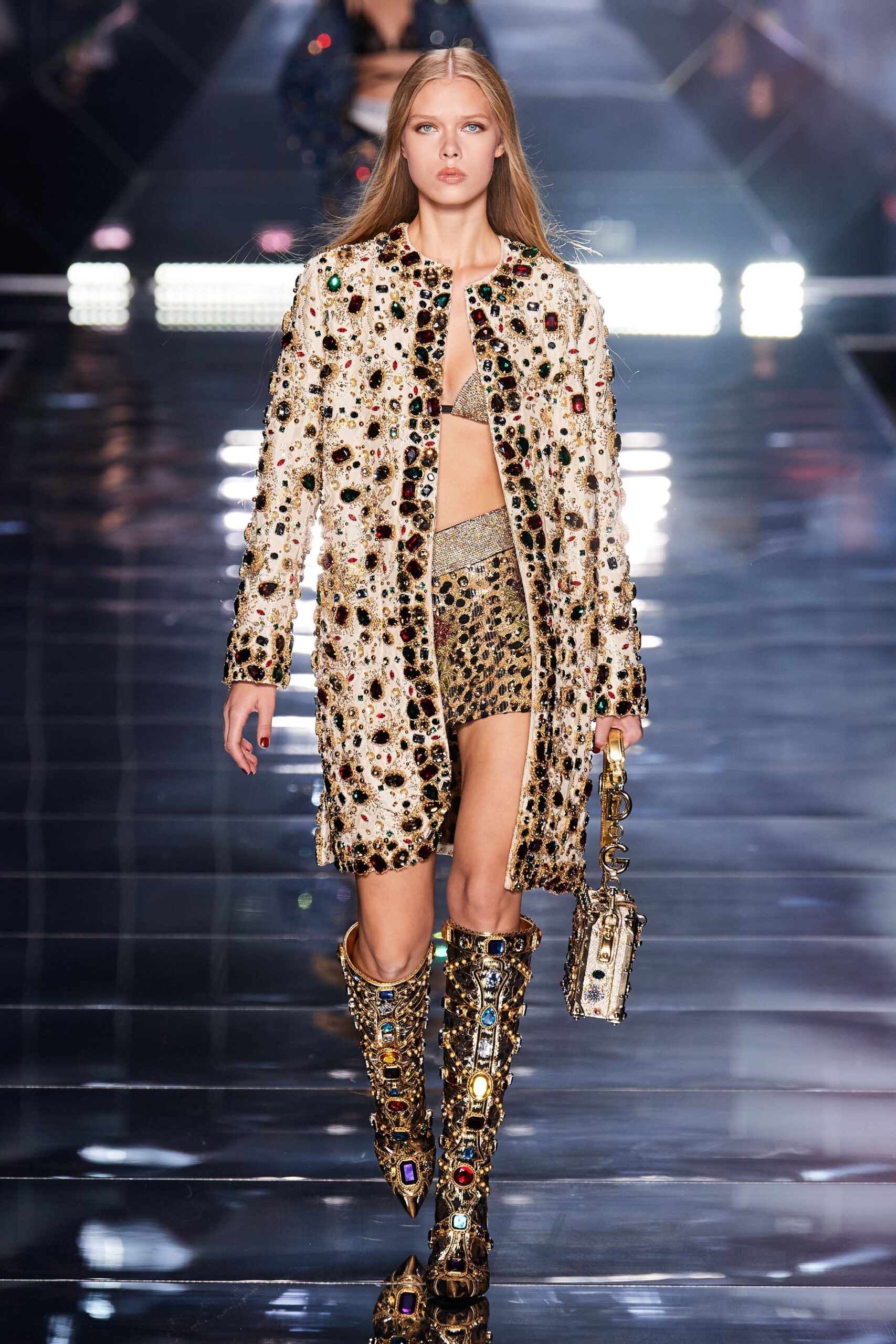 Dolce & Gabbana S/S 22 Look 18
