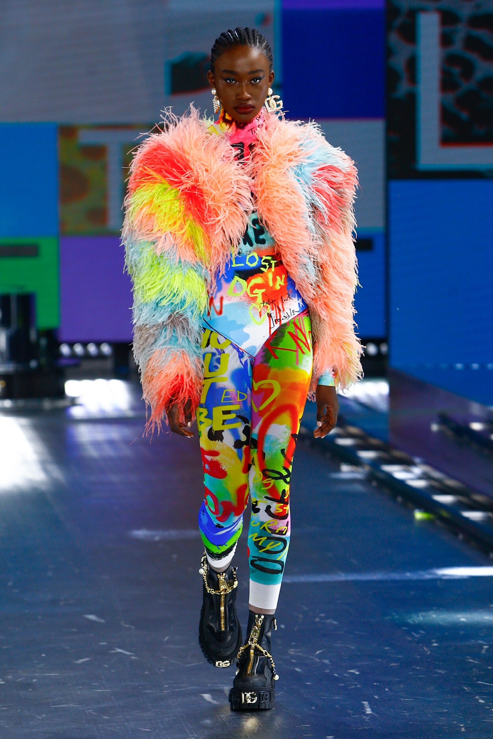 Dolce & Gabbana F/W 21 Look 17