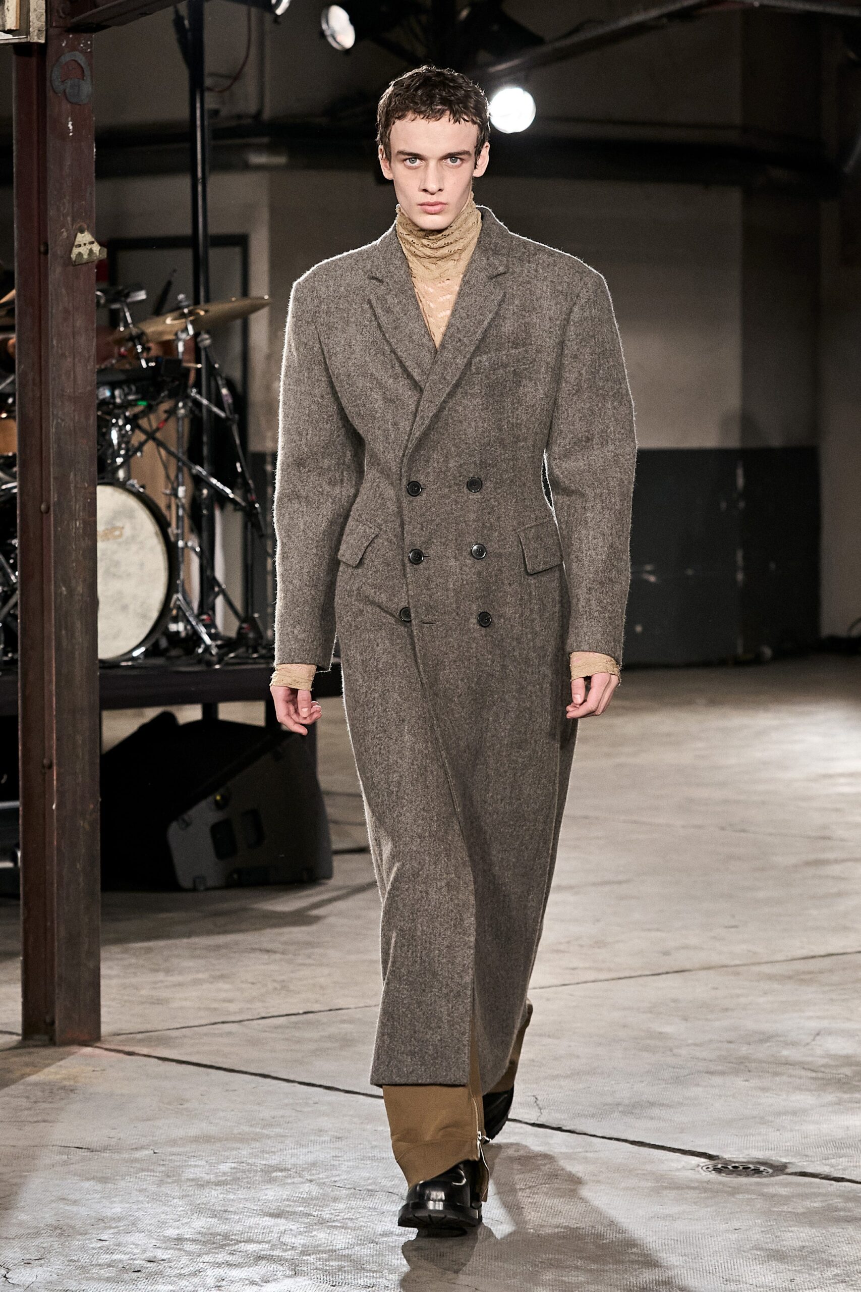 Dries Van Noten F/W 23 Menswear Look 18