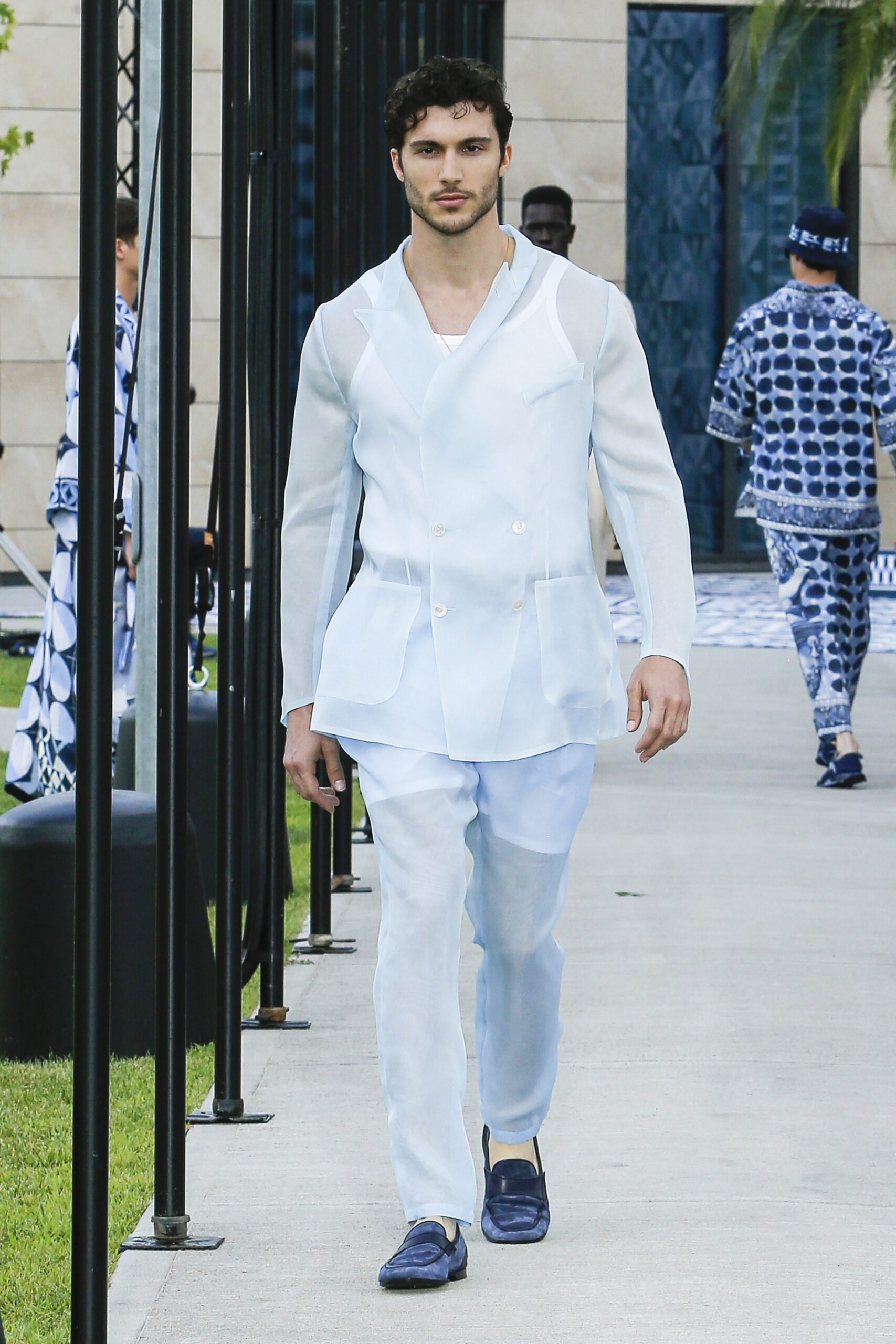Dolce & Gabbana S/S 21 Menswear Look 19