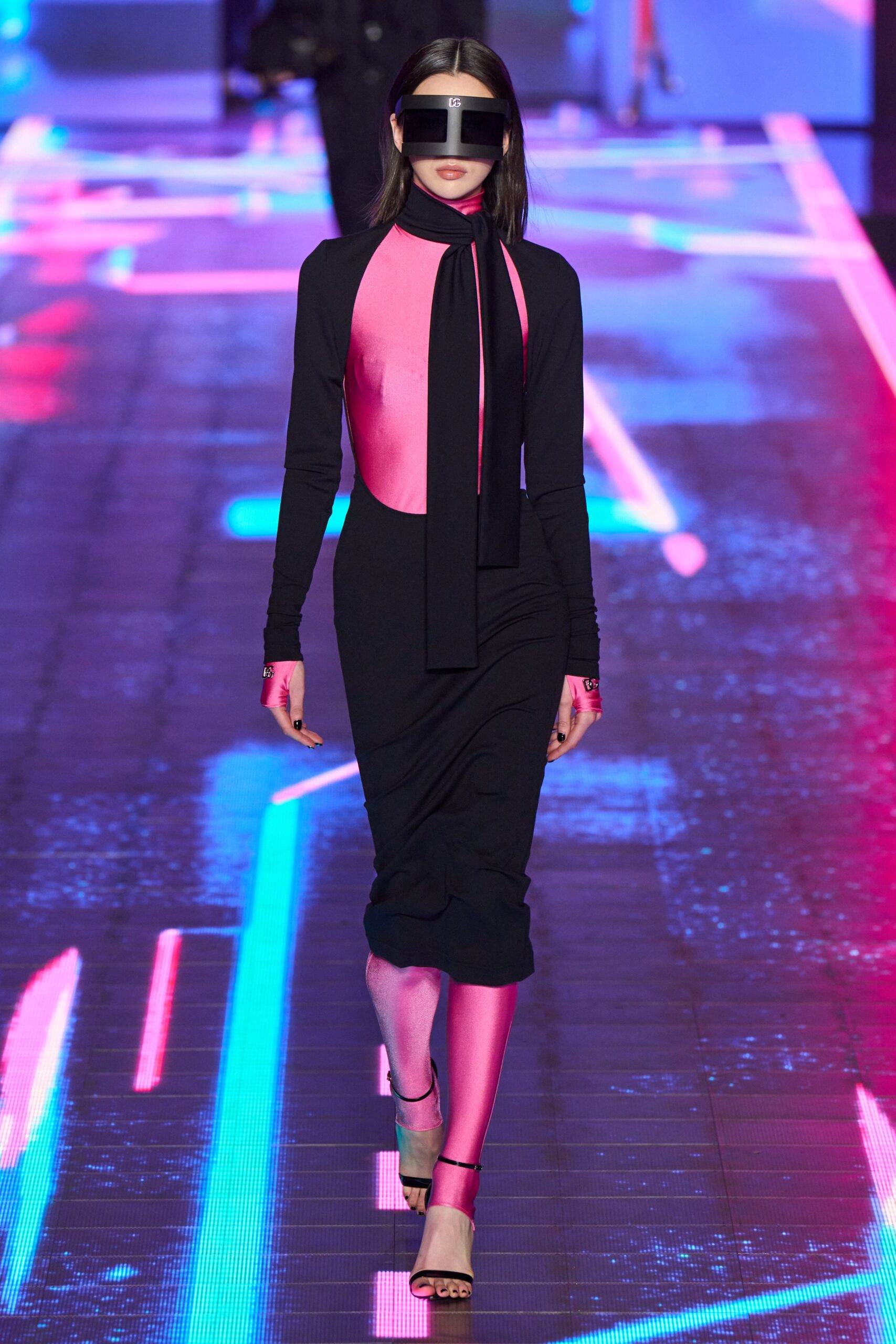 Dolce & Gabbana F/W 22 Look 19