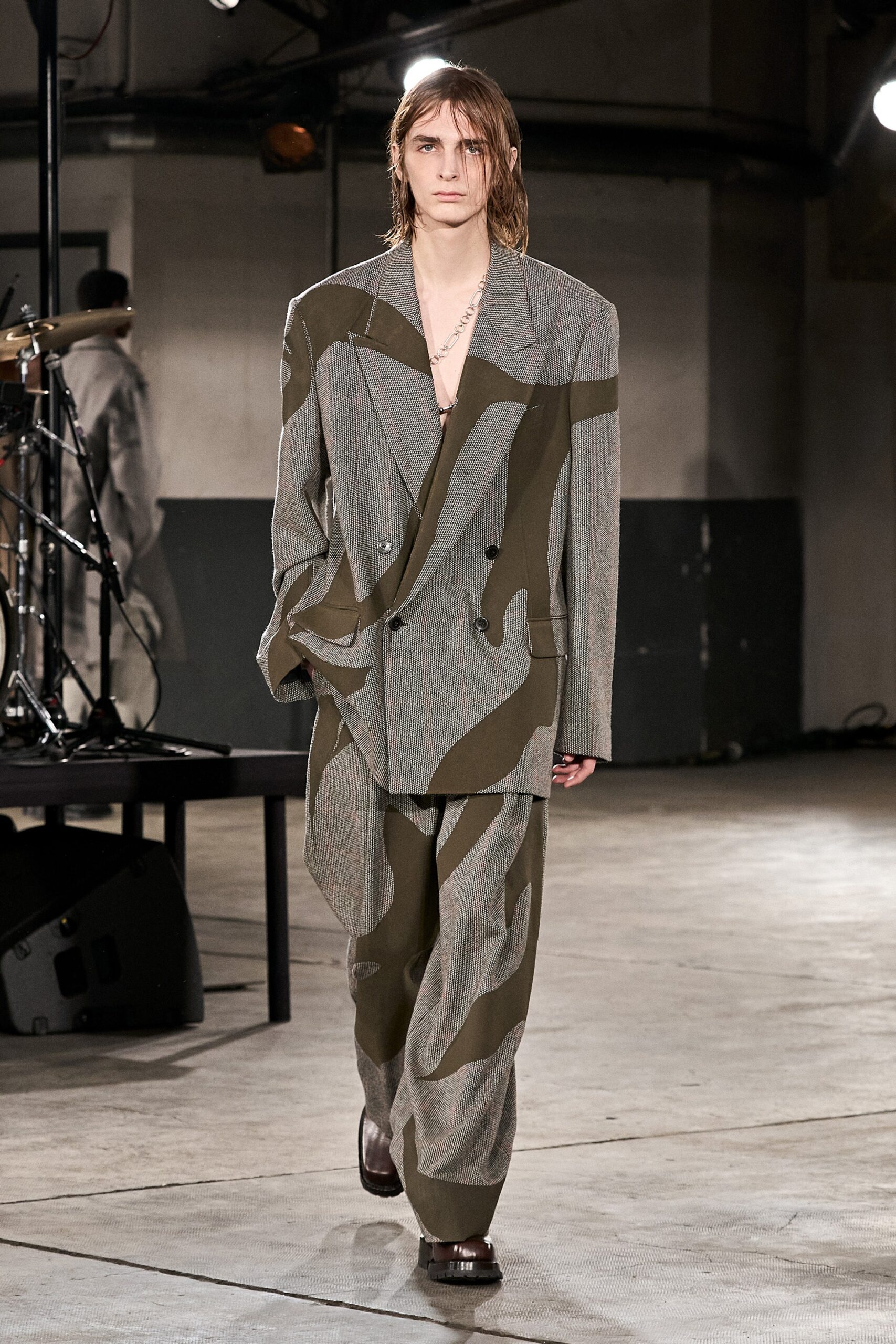 Dries Van Noten F/W 23 Menswear Look 19