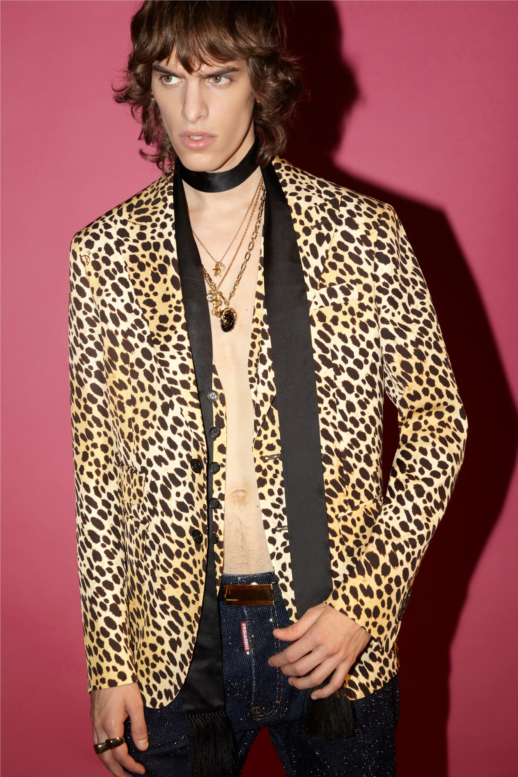 Dsquared2 F/W 23 Look 18