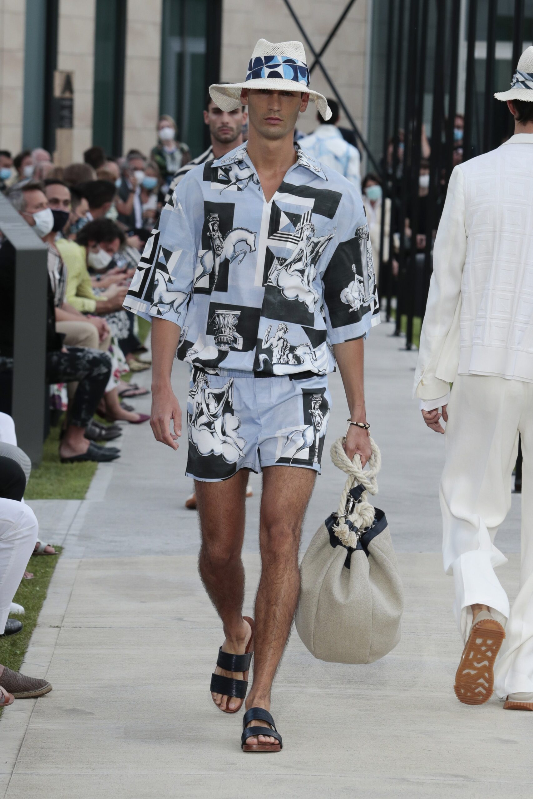 Dolce & Gabbana S/S 21 Menswear Look 20