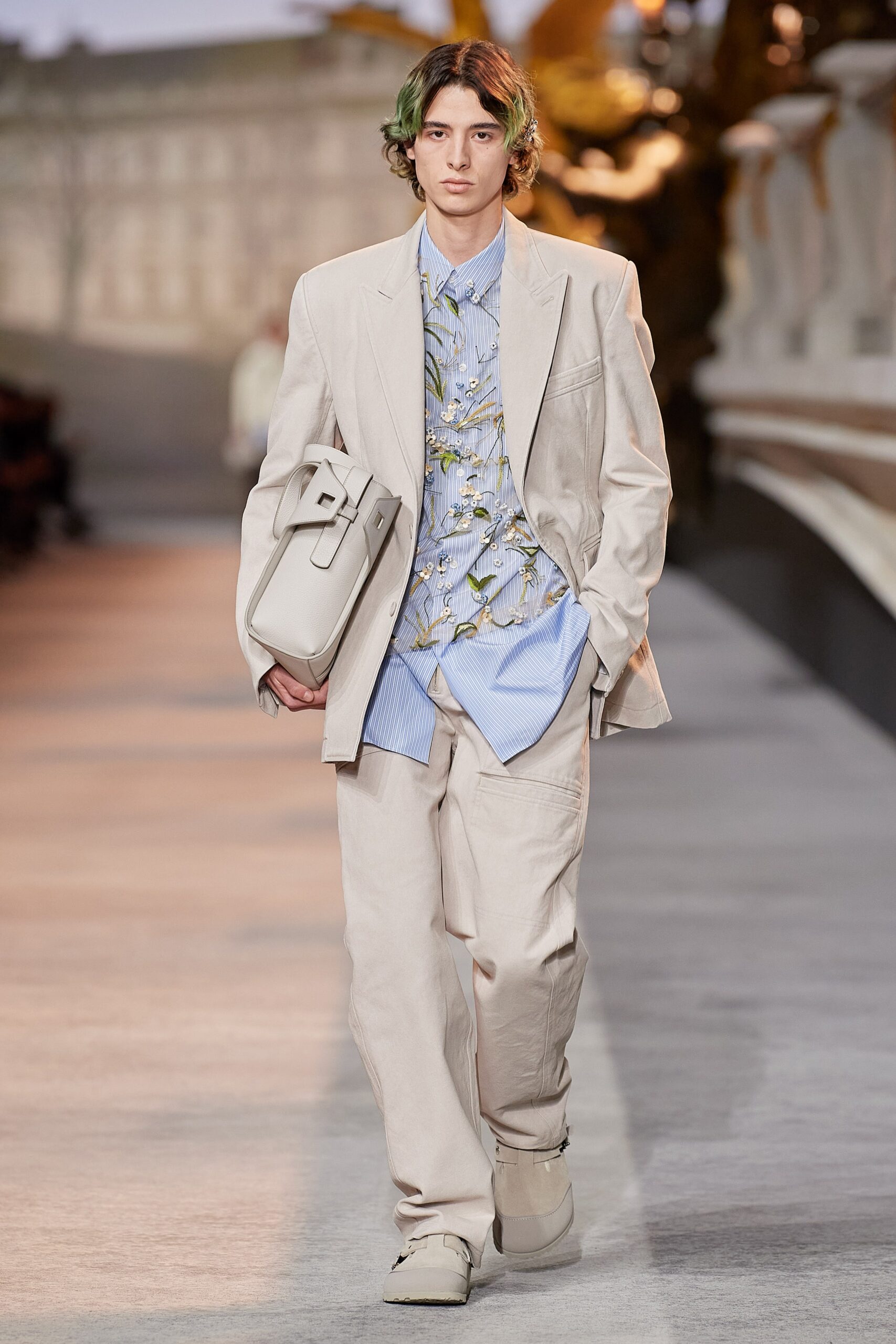 Dior Men F/W 22 Menswear Look 20