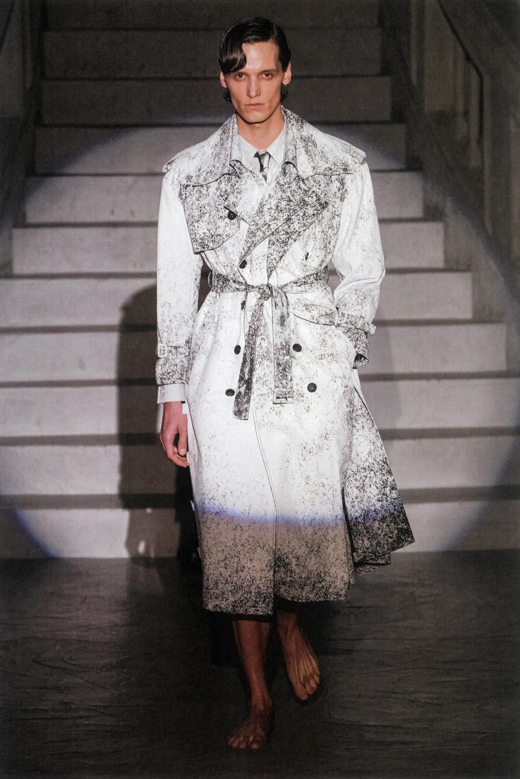 DressedUndressed Tokyo F/W 20 Look 20