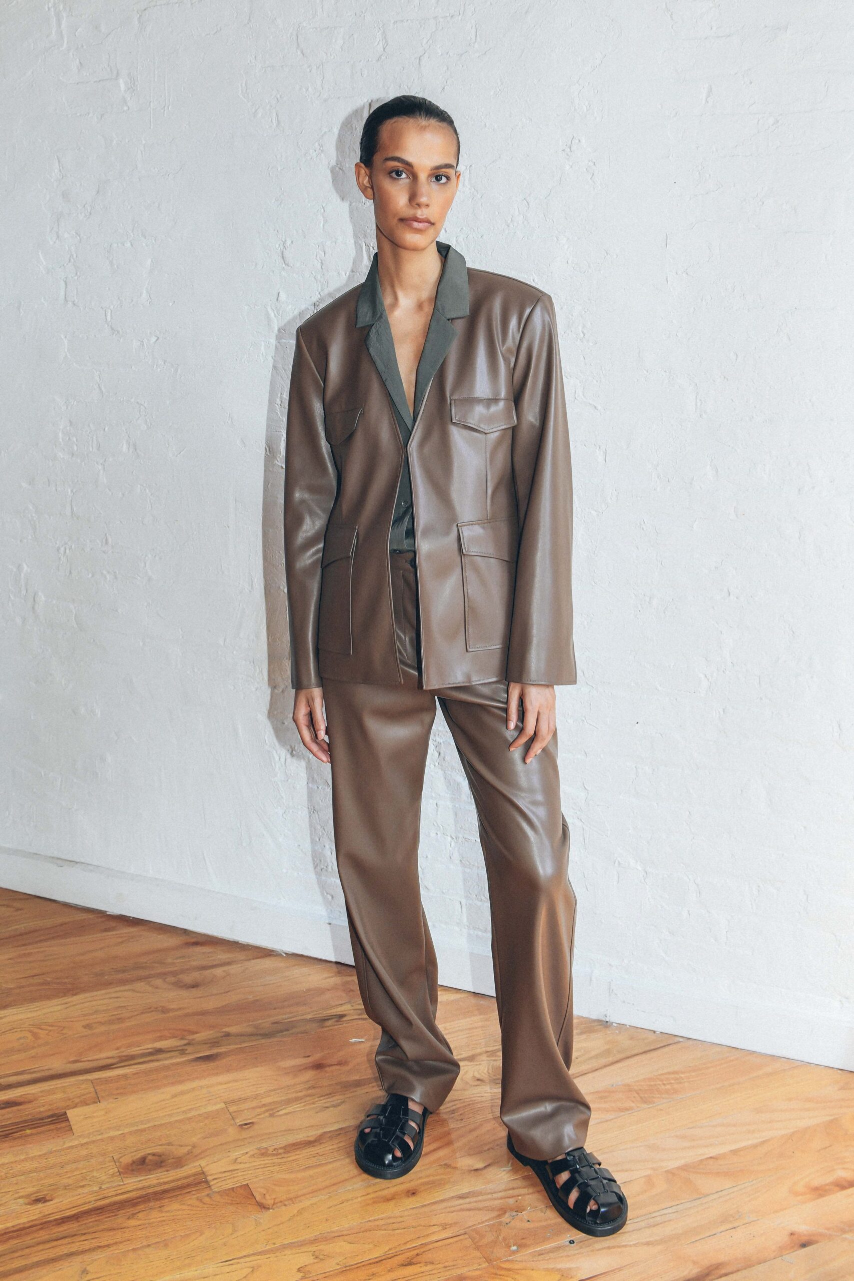 Deveaux Resort 22 Look 21