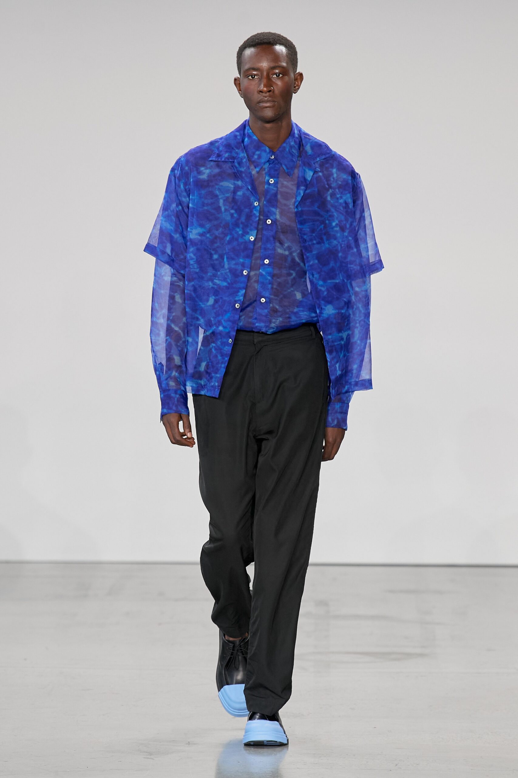 Deveaux S/S 23 Look 21