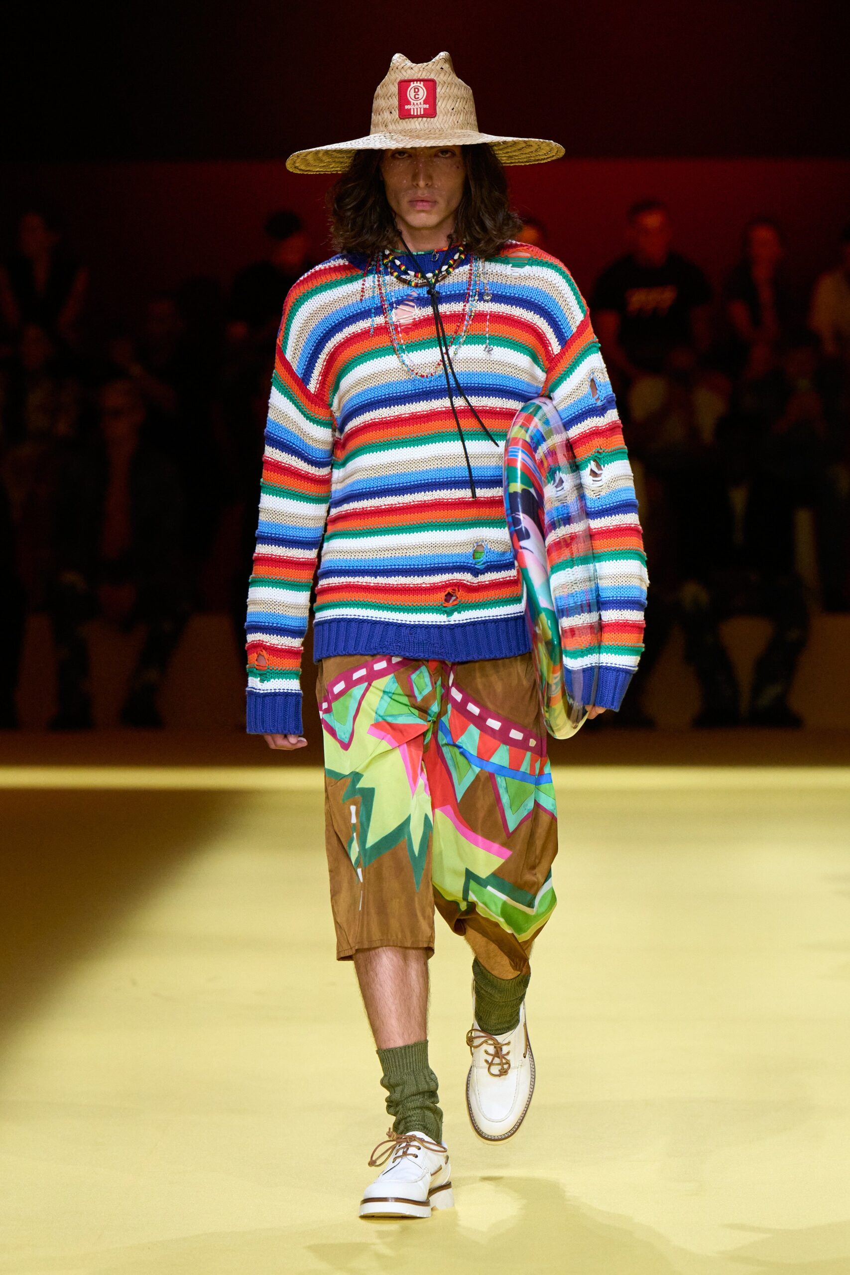 Dsquared2 S/S 23 Menswear Look 21