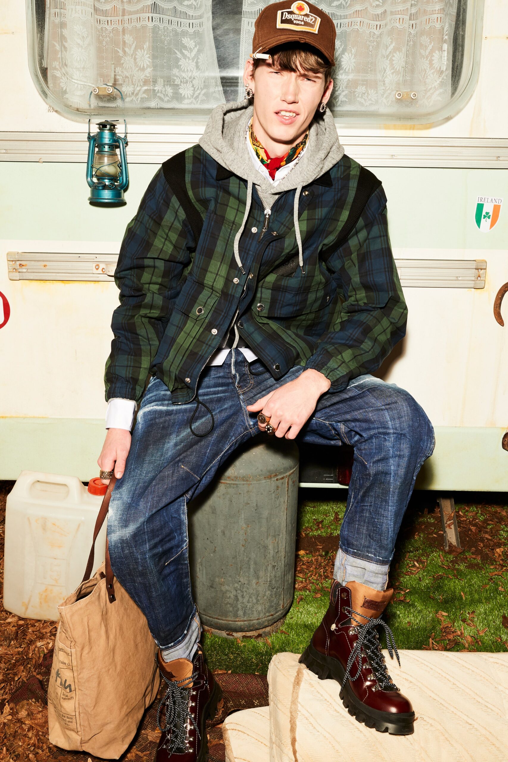 Dsquared2 F/W 21 Look 22