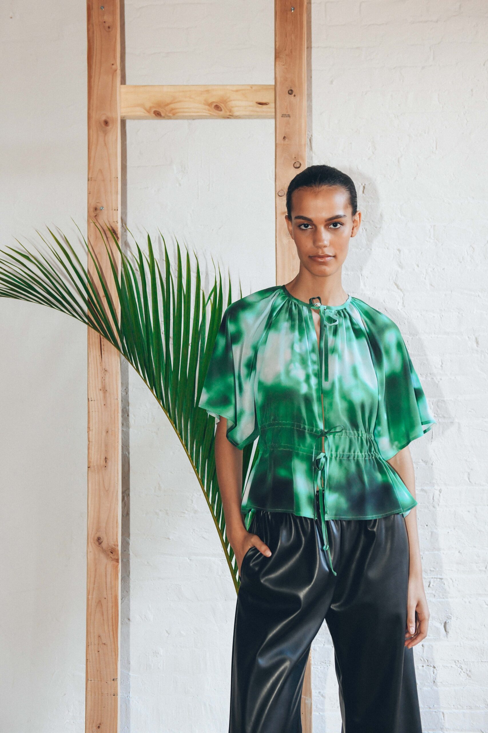 Deveaux Resort 22 Look 22