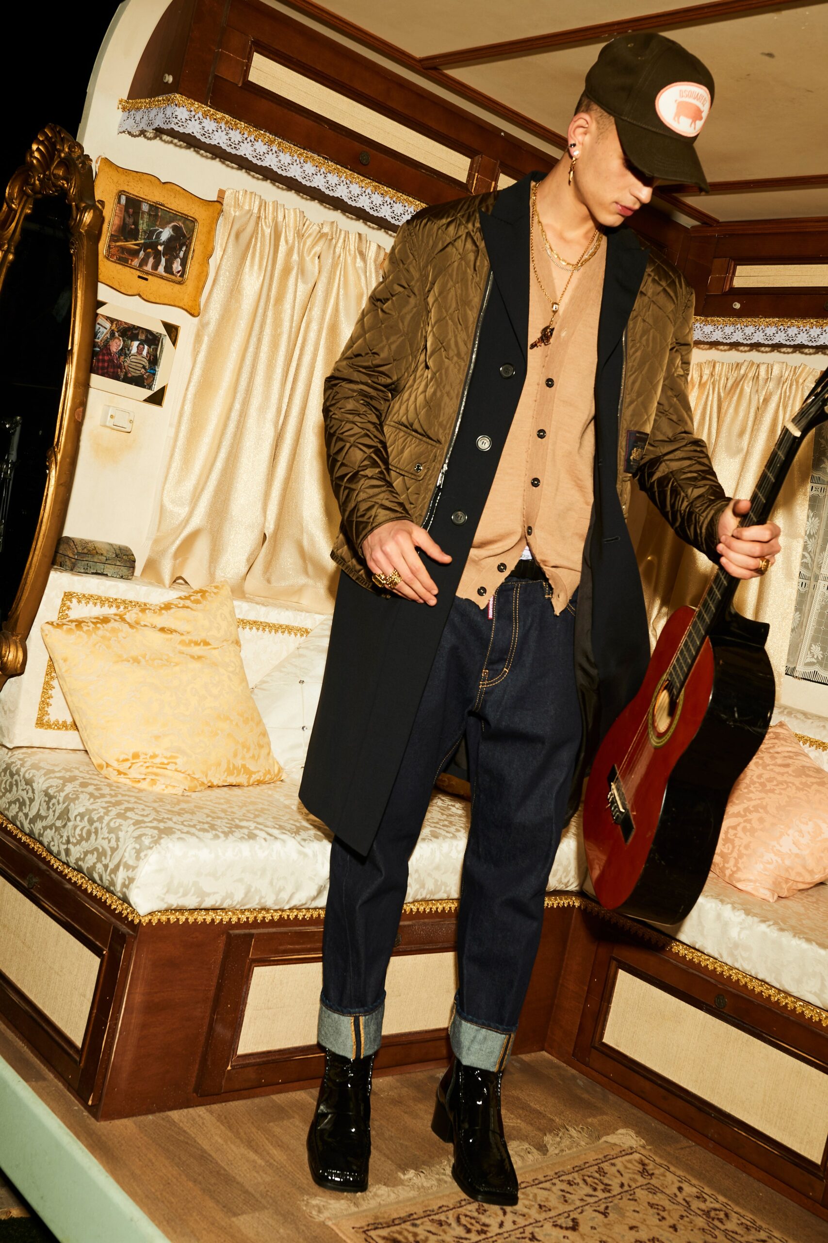 Dsquared2 F/W 21 Menswear Look 23