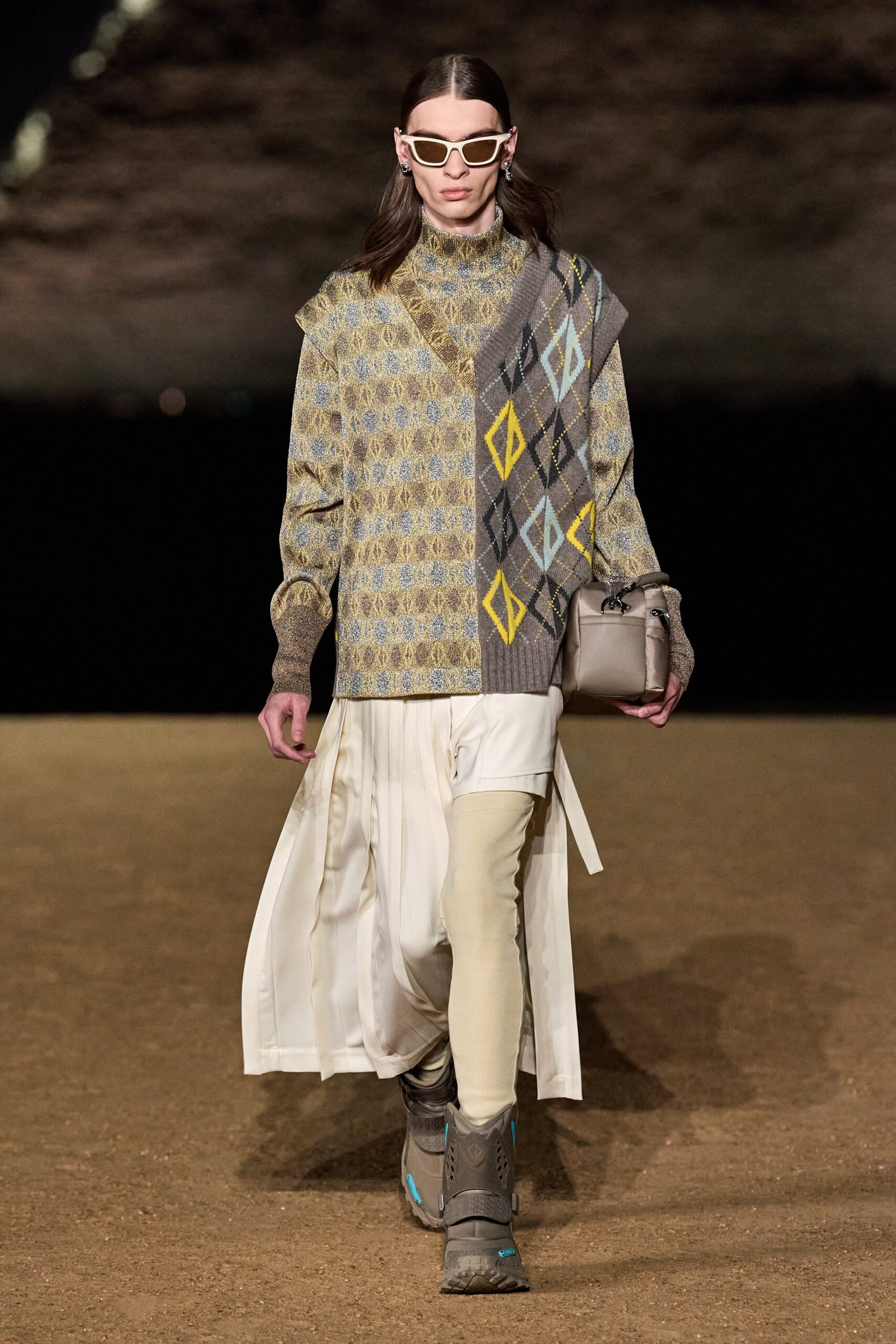 Dior Men F/W 23 Look 23