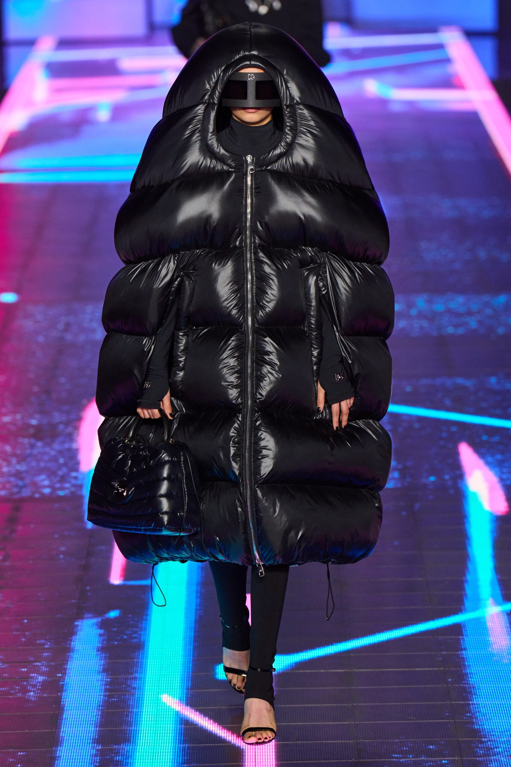 Dolce & Gabbana F/W 22 Look 23