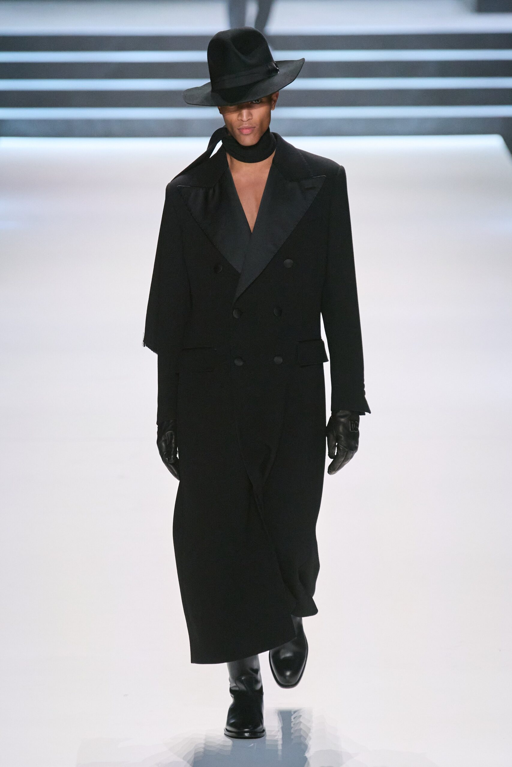 Dolce & Gabbana F/W 23 Menswear Look 23
