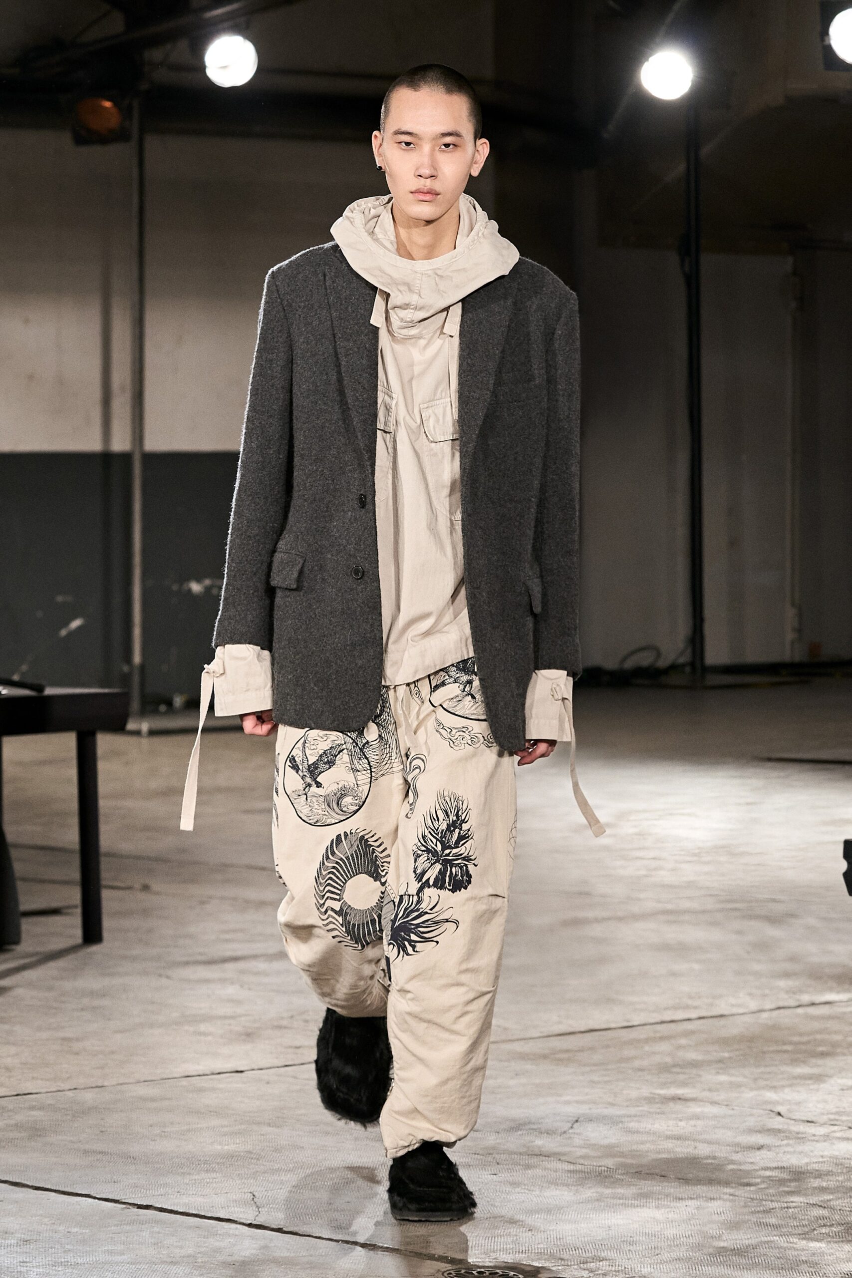 Dries Van Noten F/W 23 Menswear Look 23