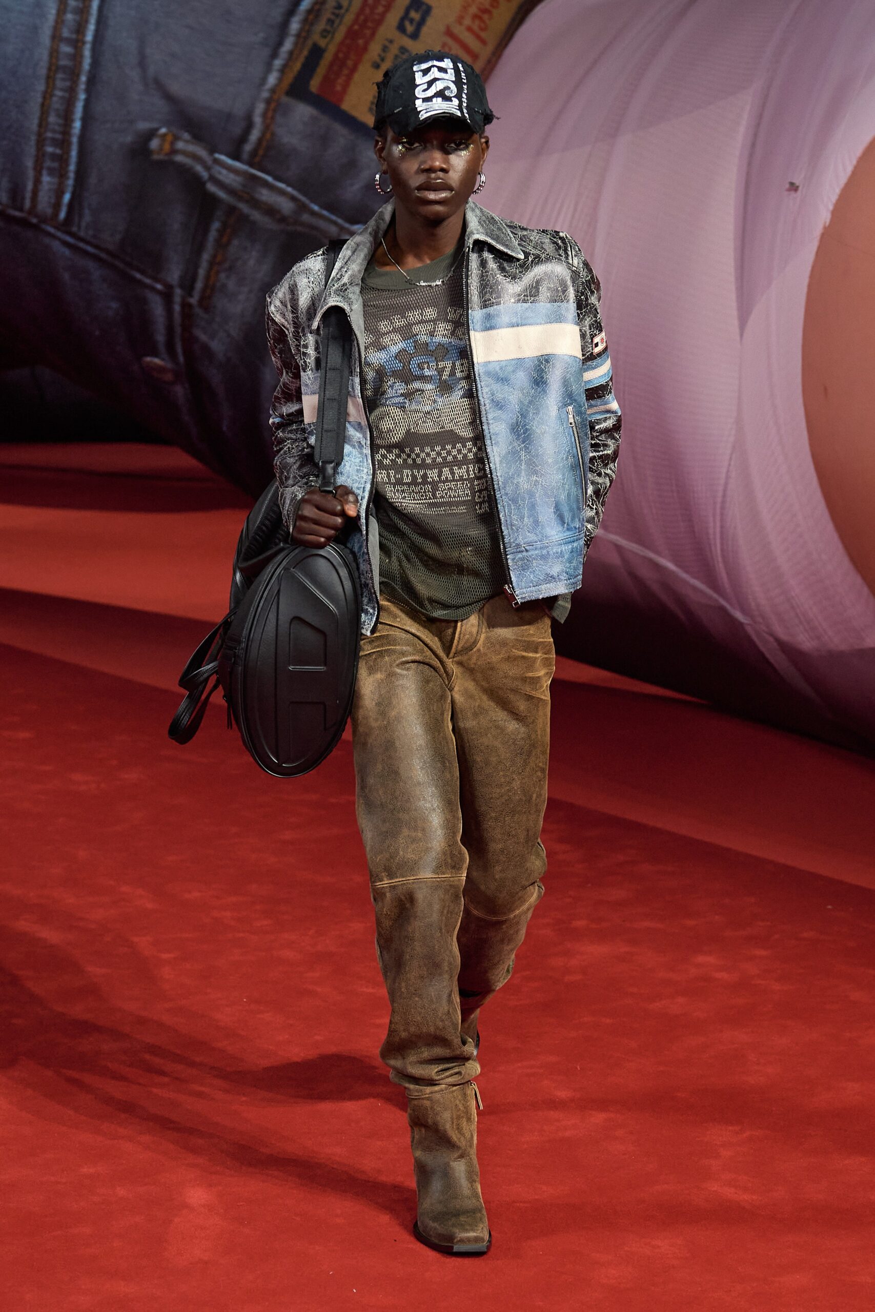 Diesel F/W 22 Look 24