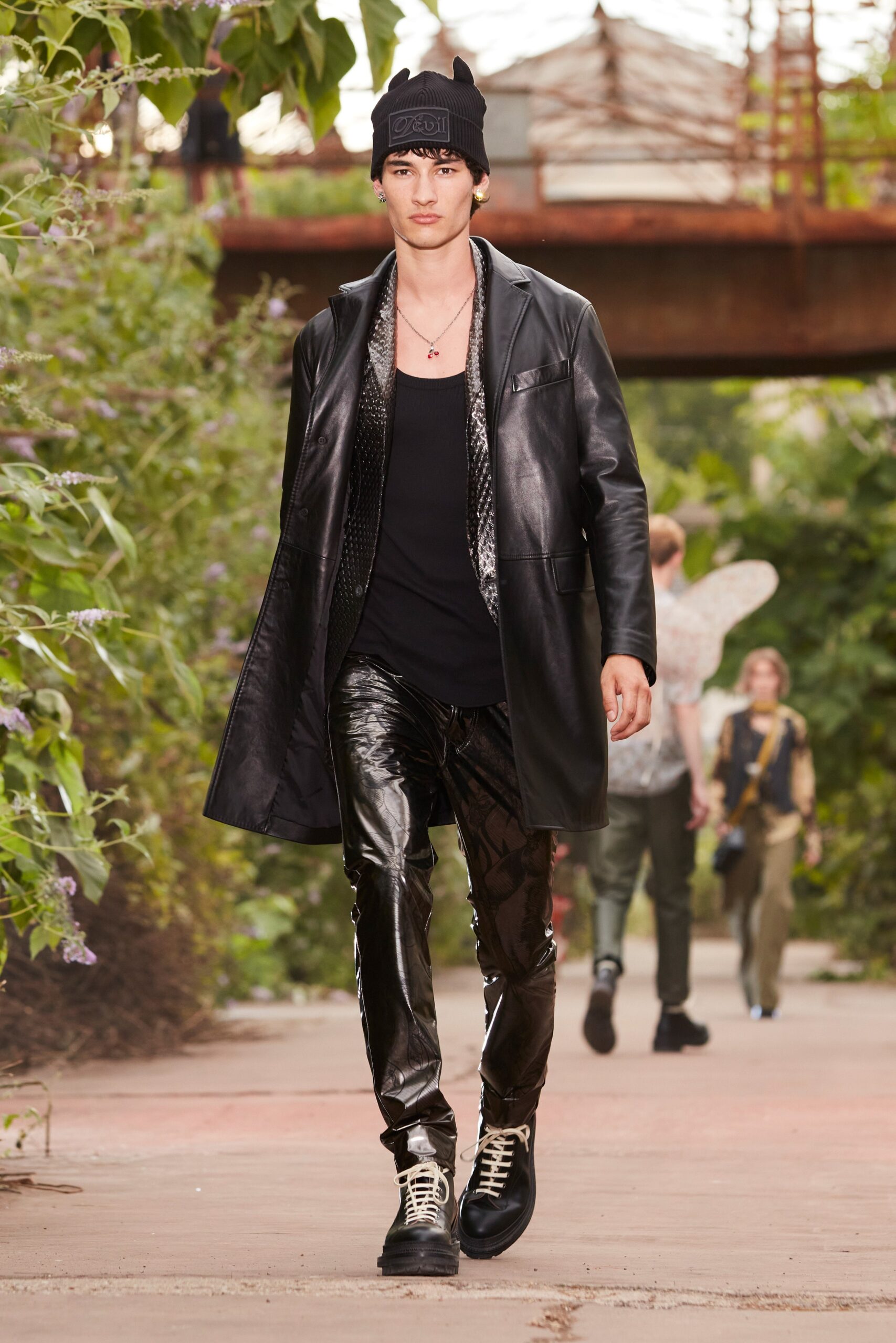 Dsquared2 S/S 22 Menswear Look 25