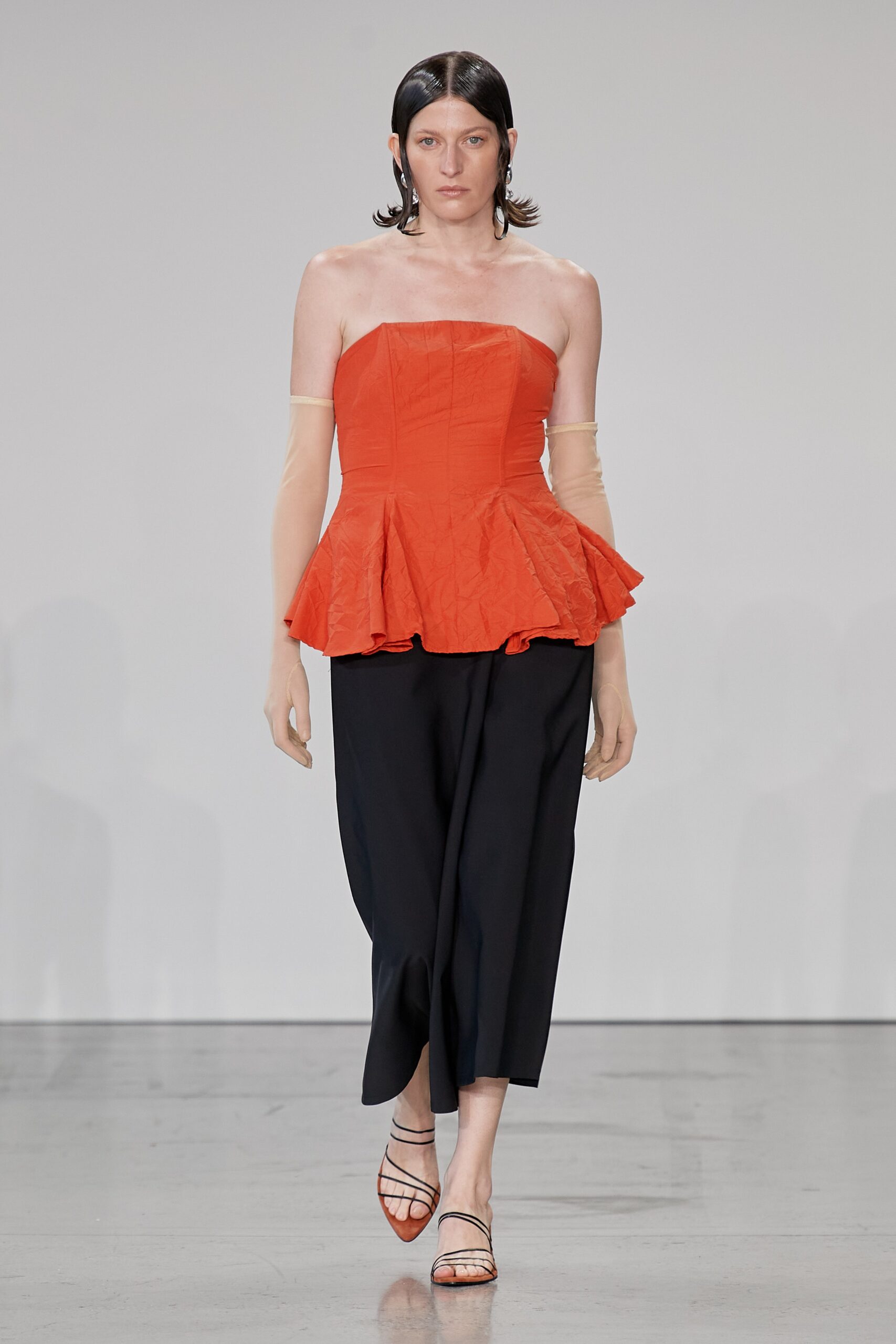 Deveaux S/S 23 Look 25