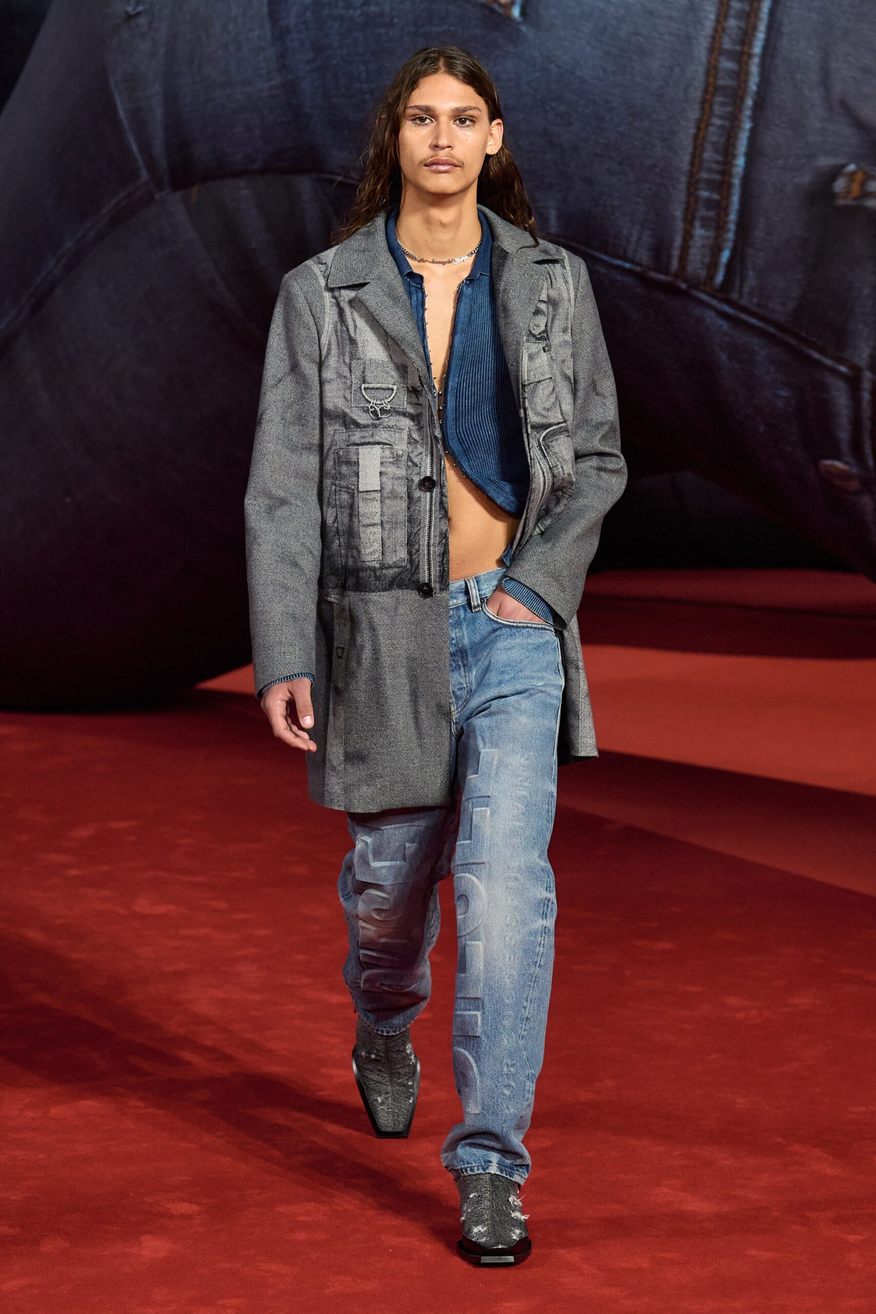 Diesel F/W 22 Look 25