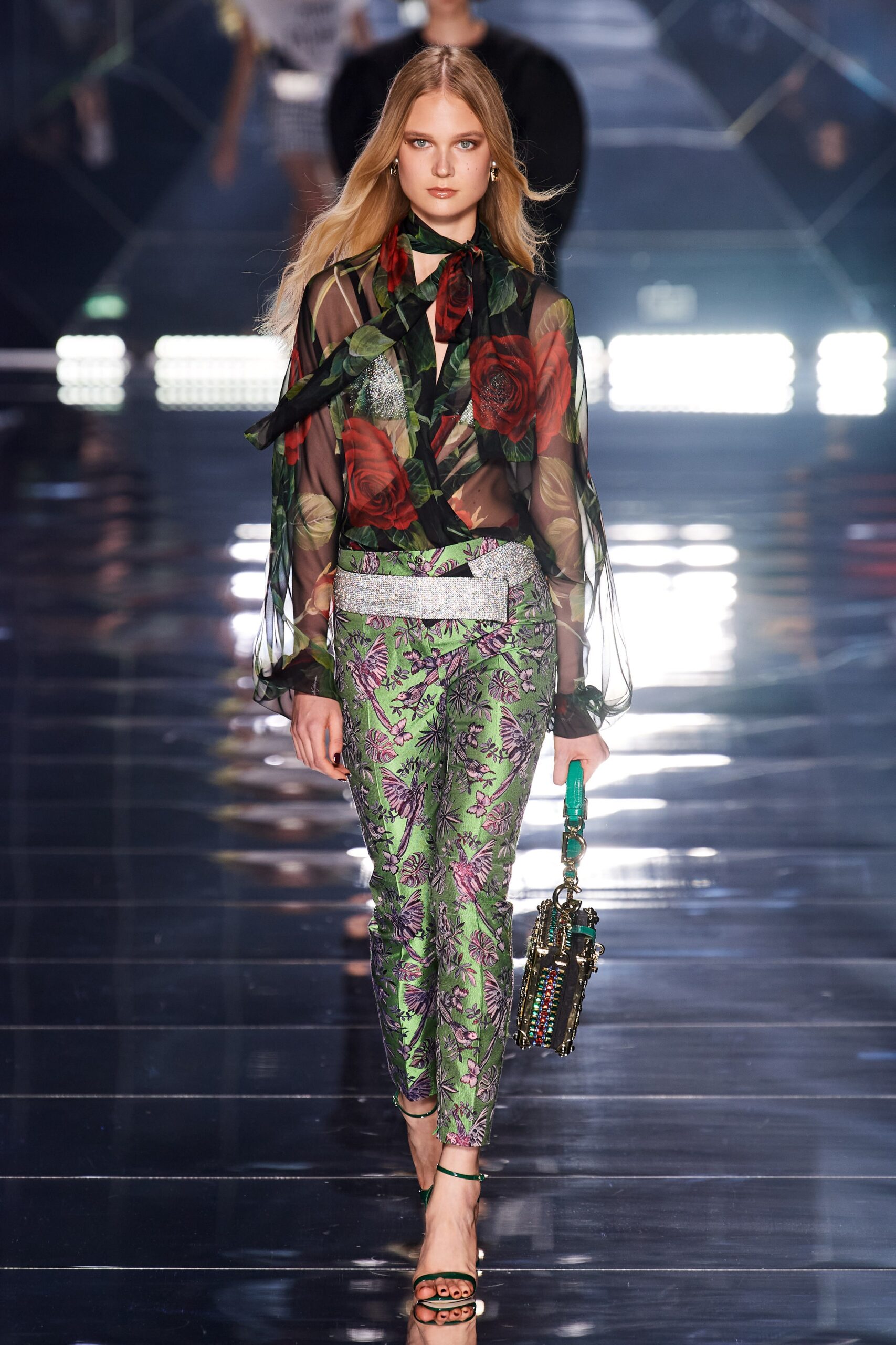 Dolce & Gabbana S/S 22 Look 27