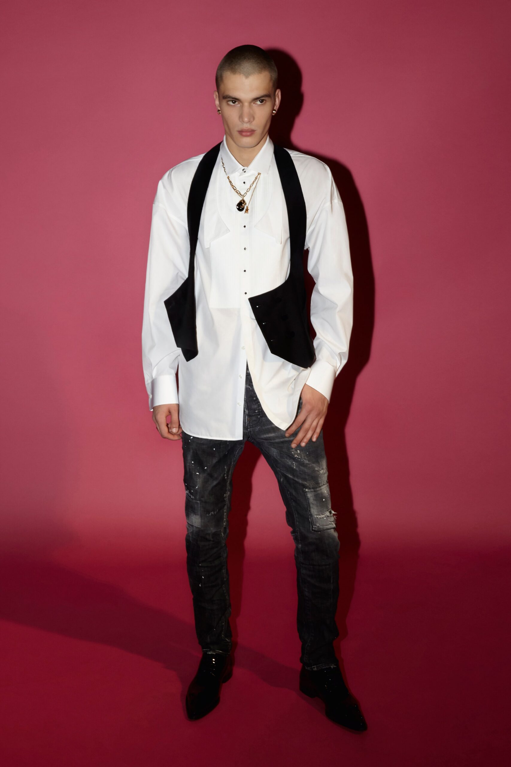 Dsquared2 F/W 23 Look 25