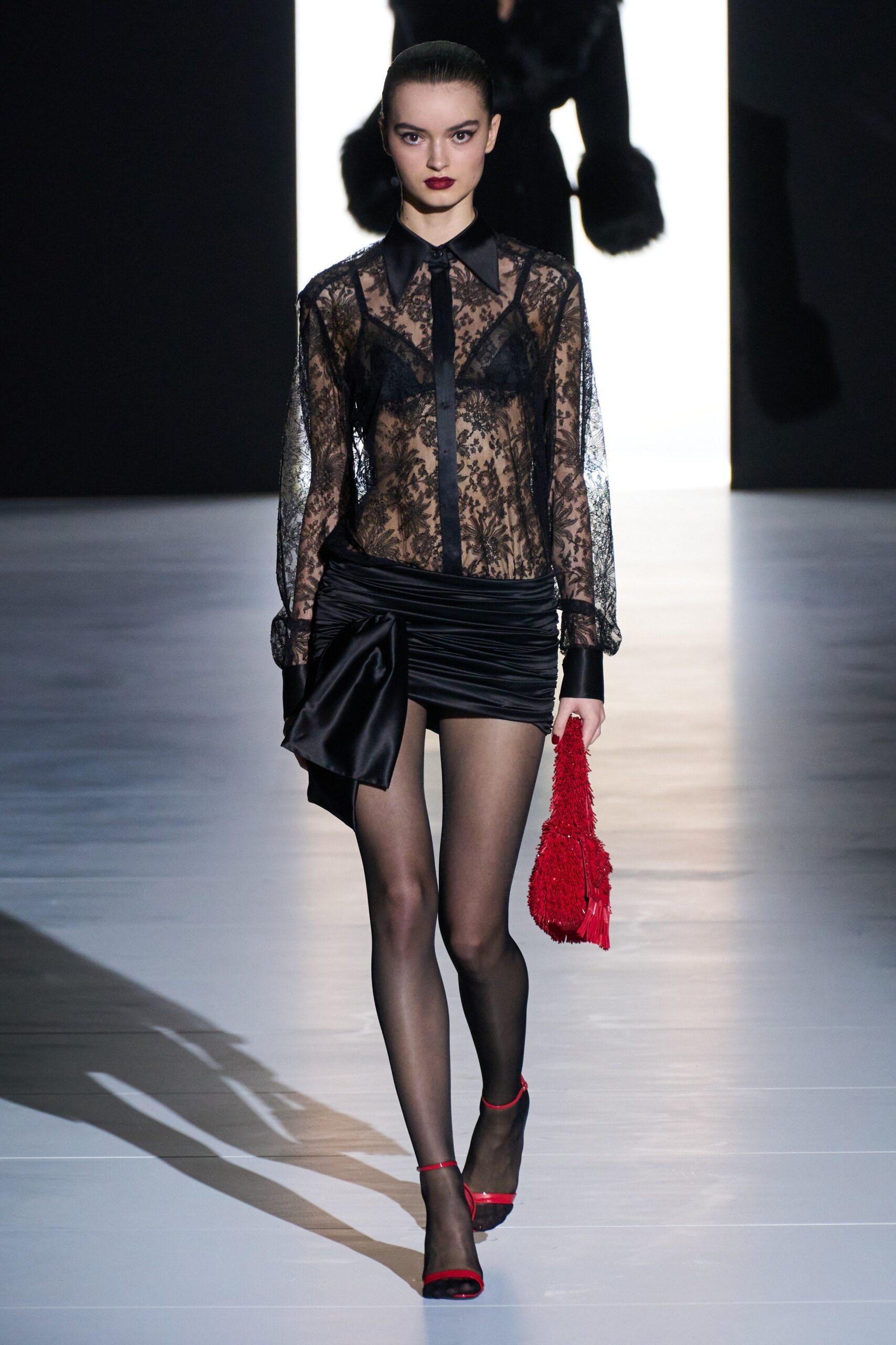 Dolce & Gabbana F/W 23 Look 28
