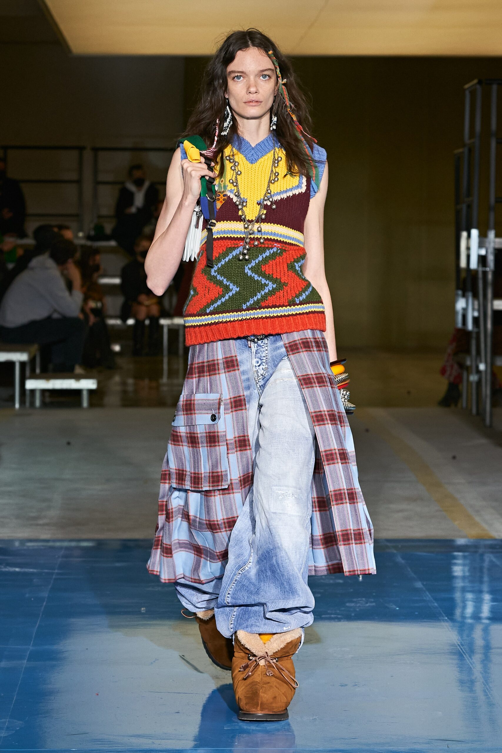 Dsquared2 F/W 22 Look 28