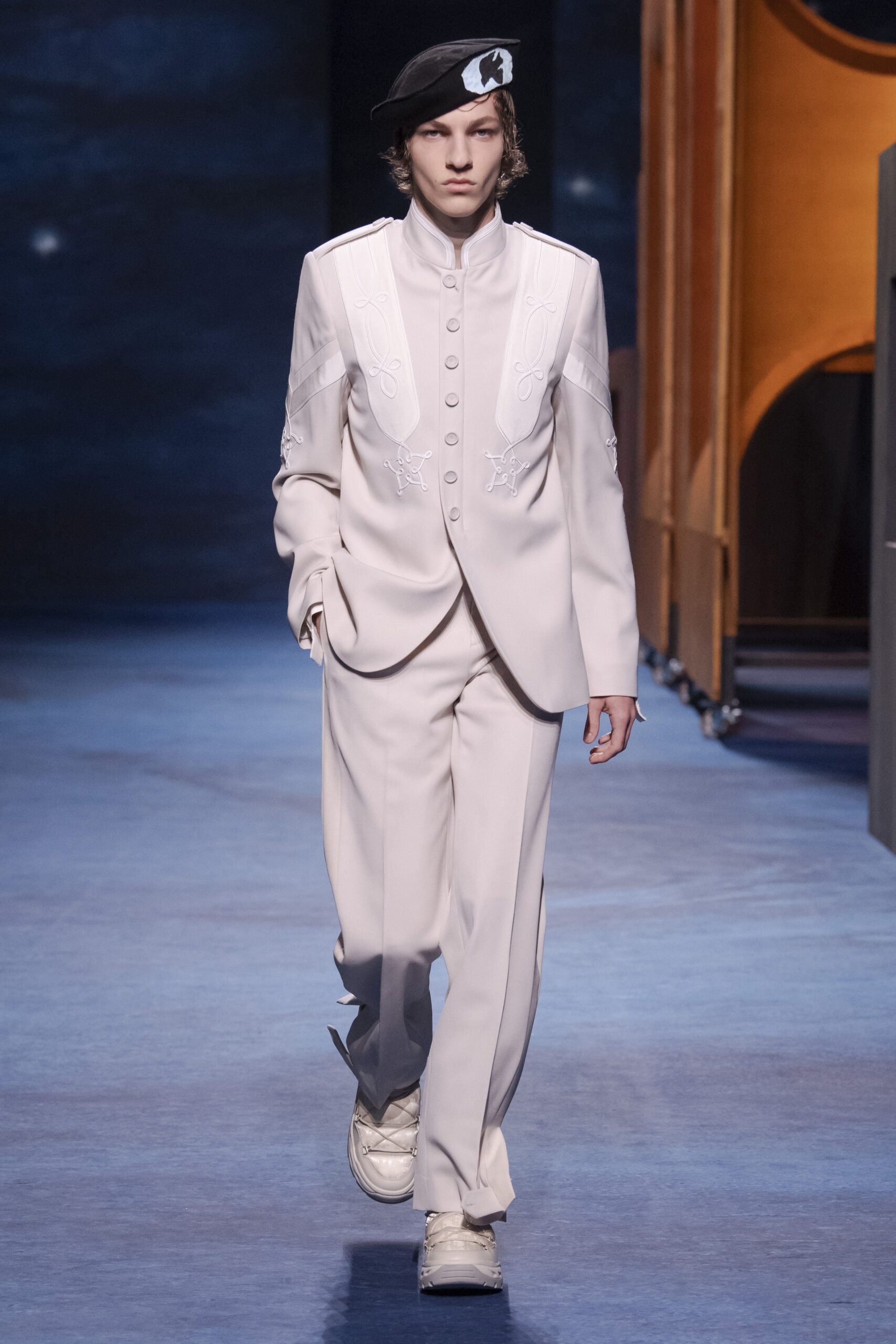 Dior Men F/W 21 Menswear Look 30