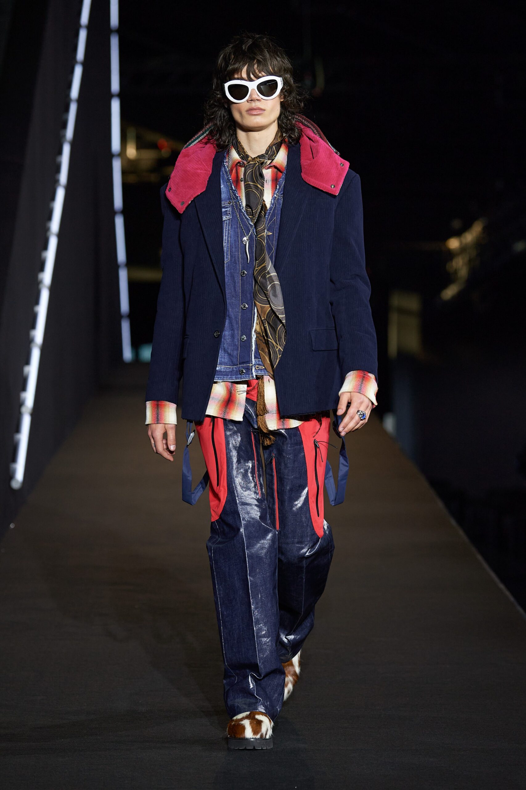 Dsquared2 F/W 22 Menswear Look 30