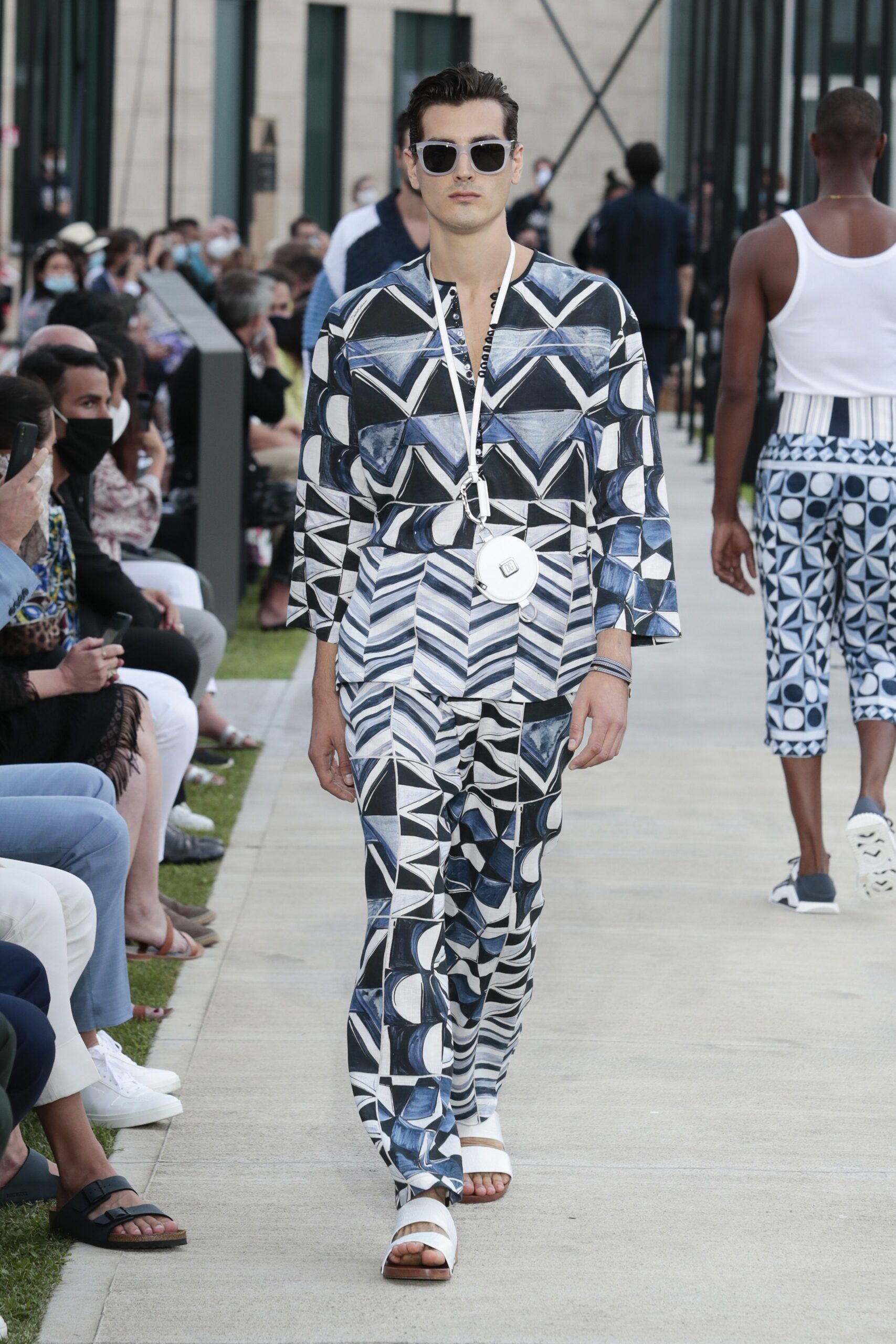 Dolce & Gabbana S/S 21 Menswear Look 31