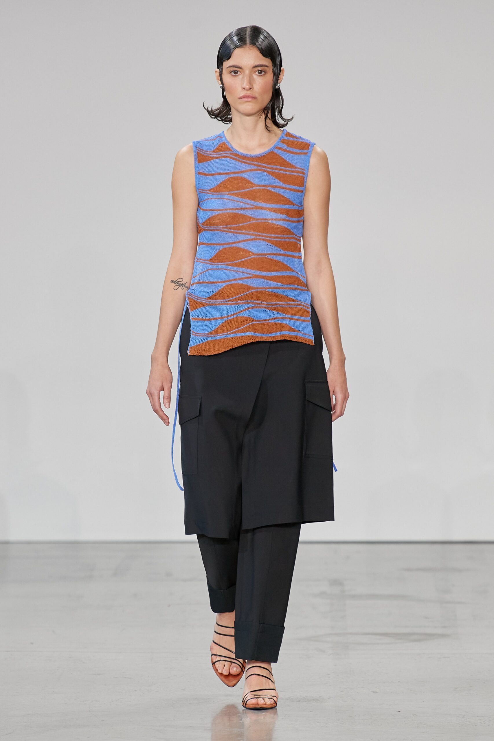 Deveaux S/S 23 Look 31