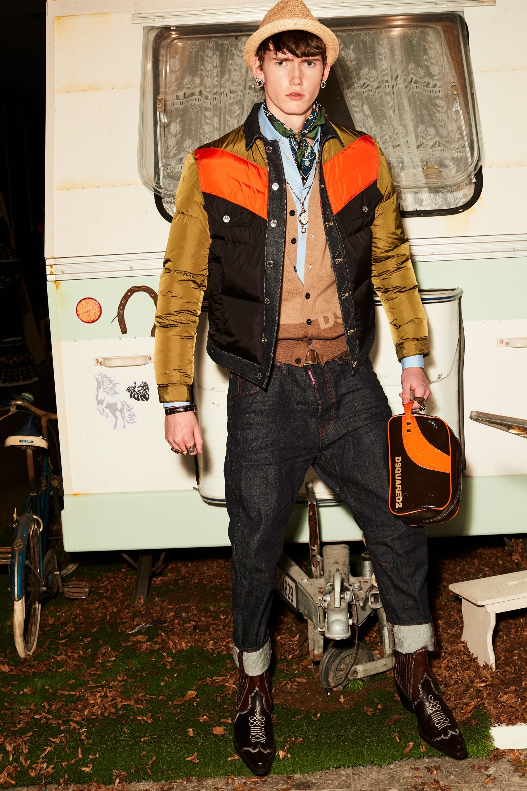 Dsquared2 F/W 21 Look 32