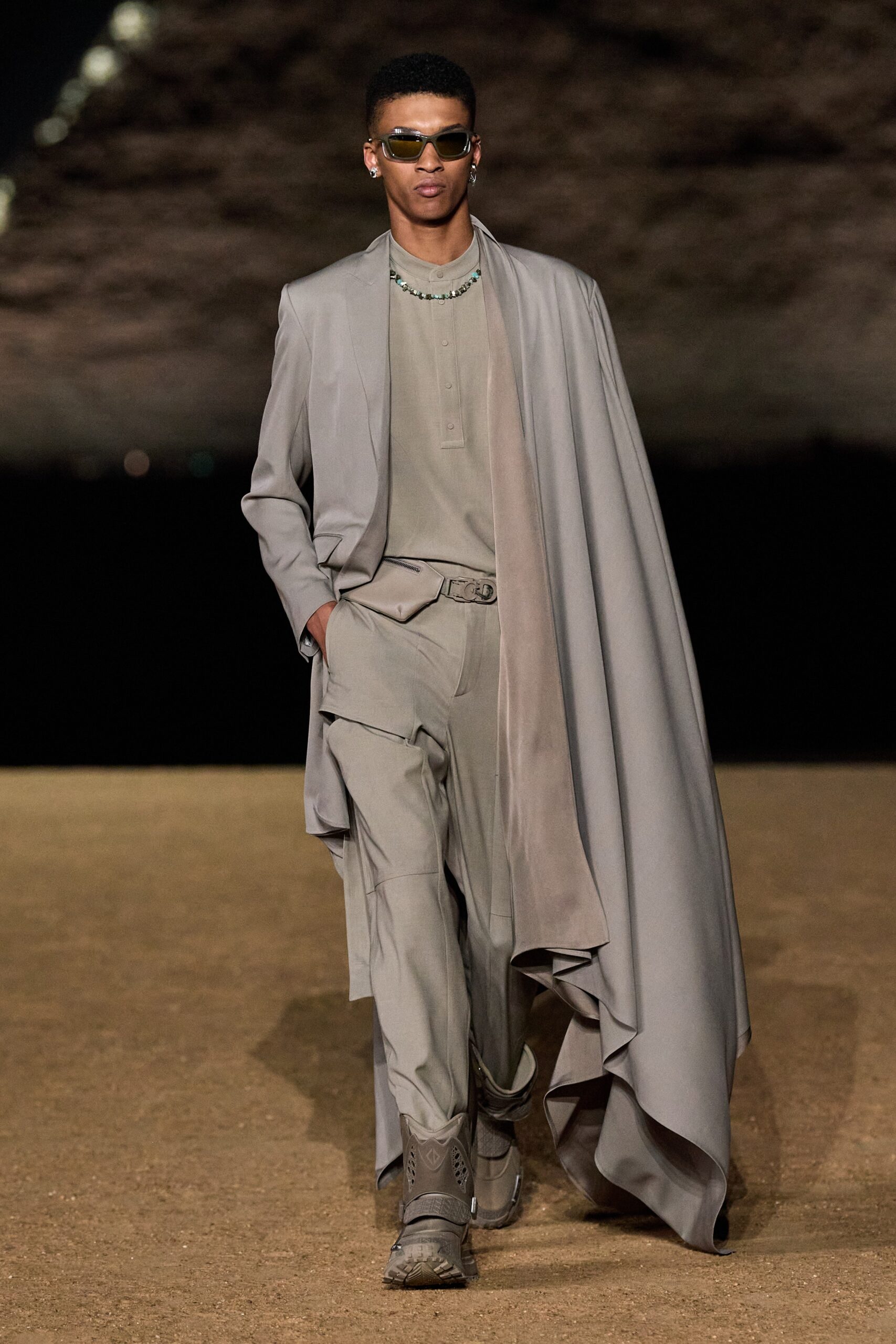 Dior Men F/W 23 Look 32