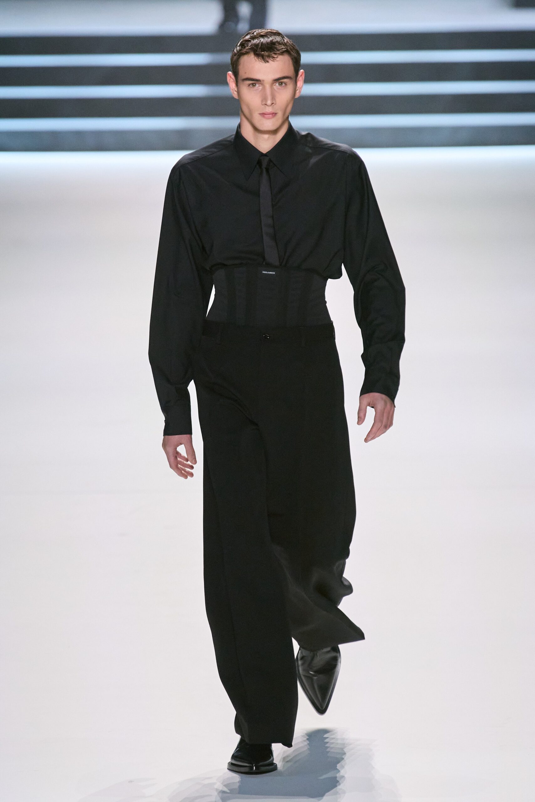 Dolce & Gabbana F/W 23 Menswear Look 32