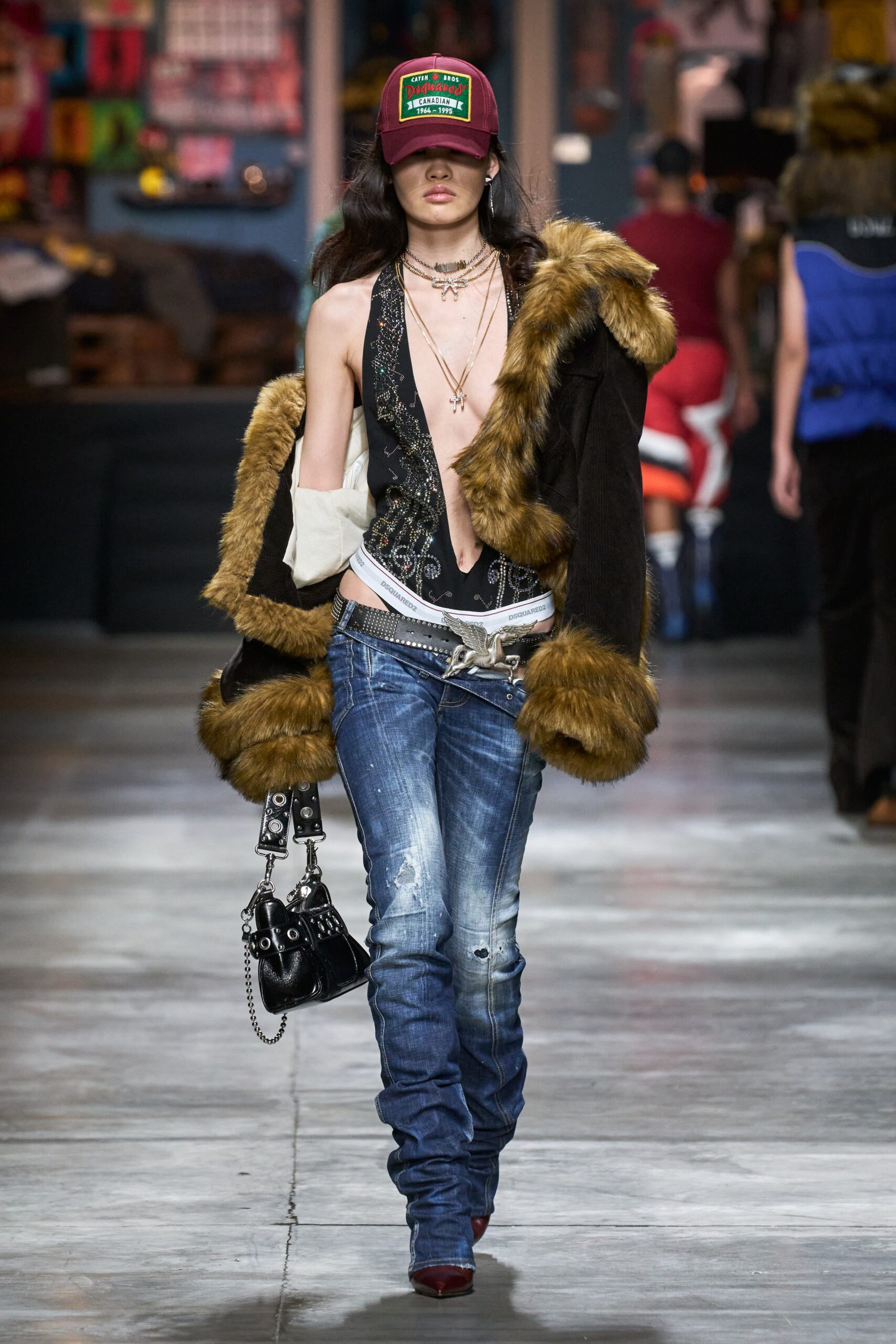 Dsquared2 F/W 23 Menswear Look 32