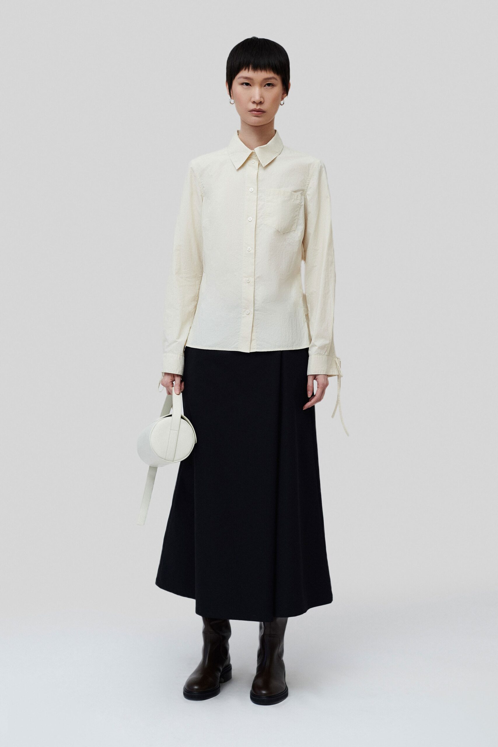 Deveaux F/W 23 Look 32
