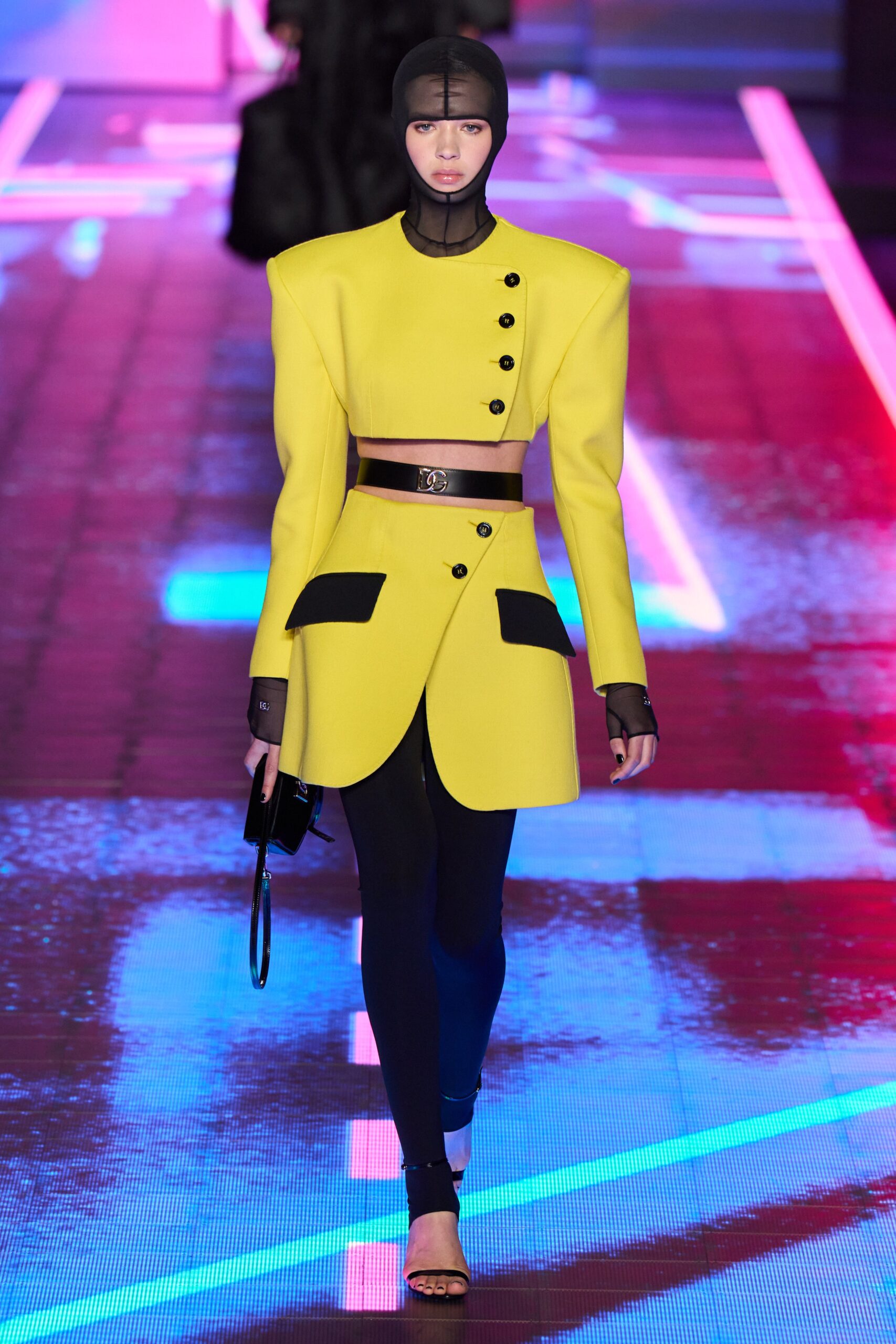 Dolce & Gabbana F/W 22 Look 33
