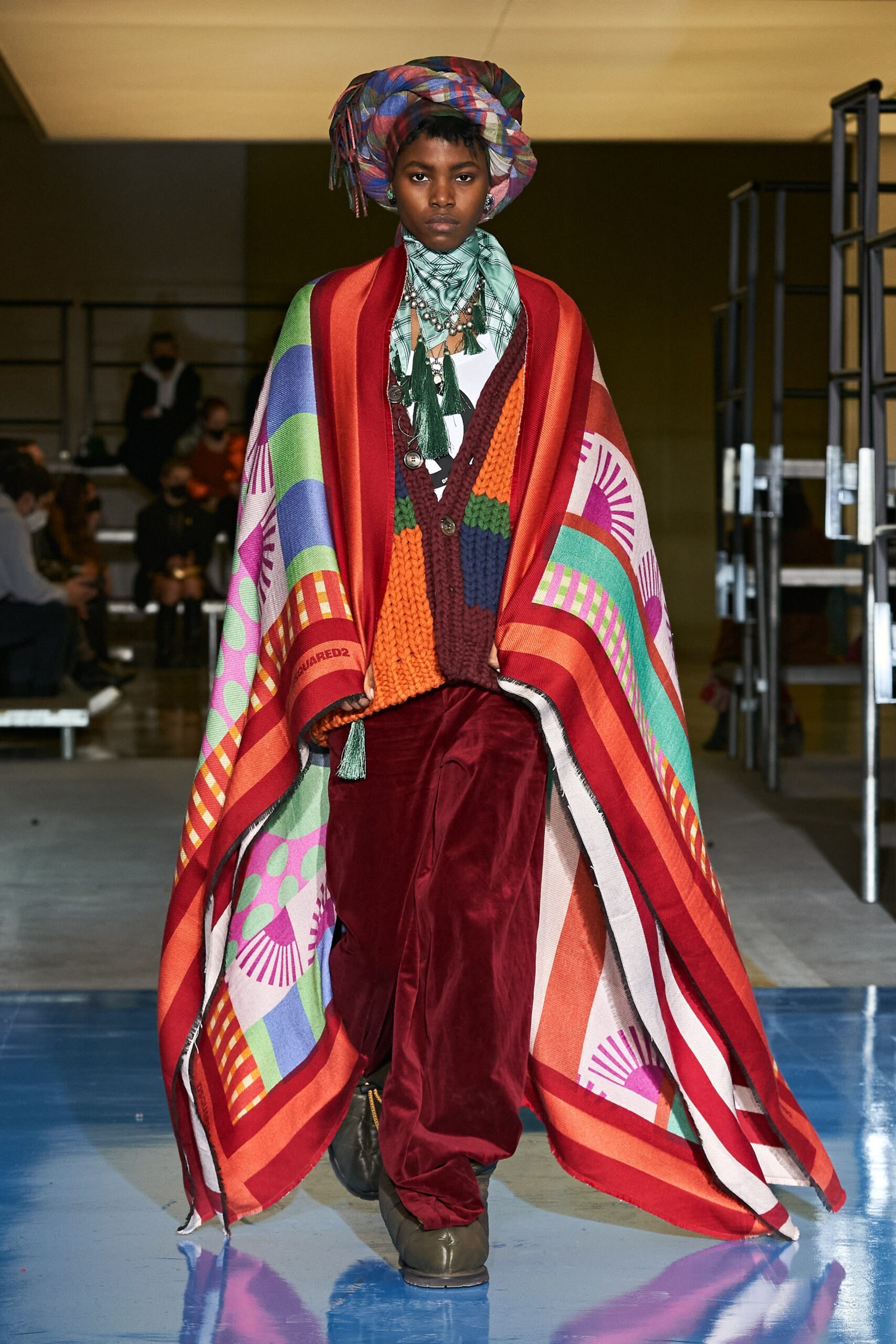Dsquared2 F/W 22 Look 33