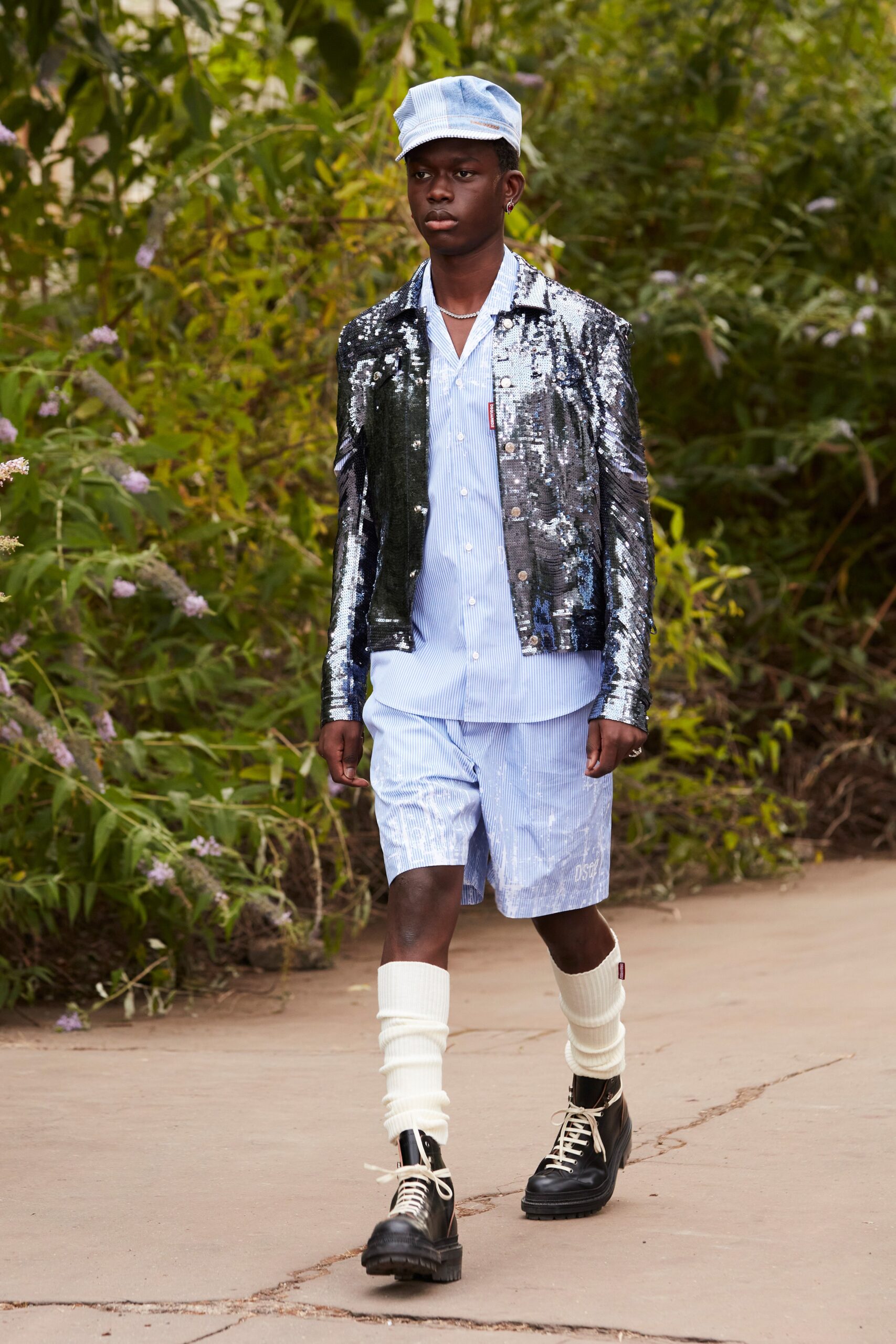 Dsquared2 S/S 22 Menswear Look 35