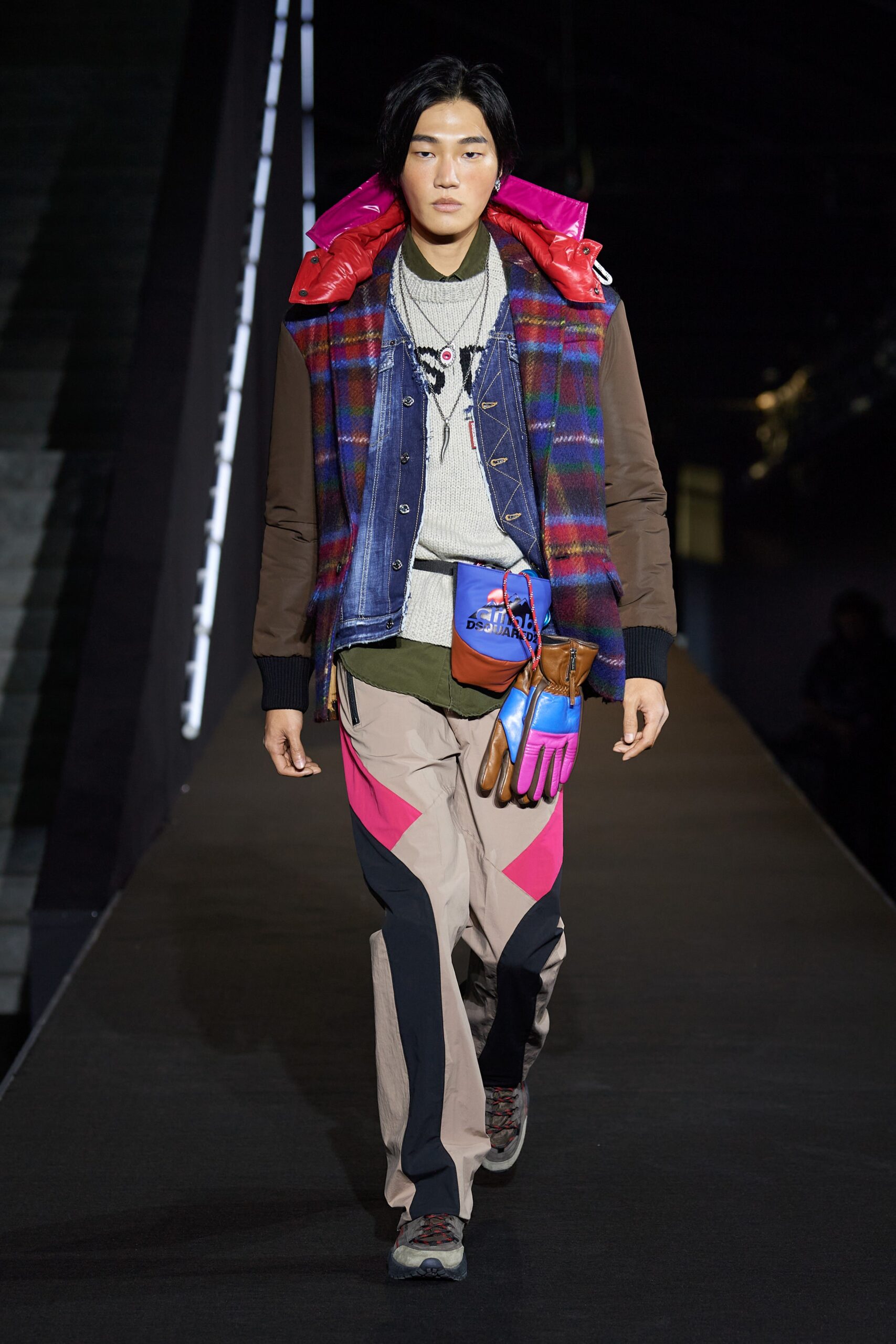 Dsquared2 F/W 22 Menswear Look 36