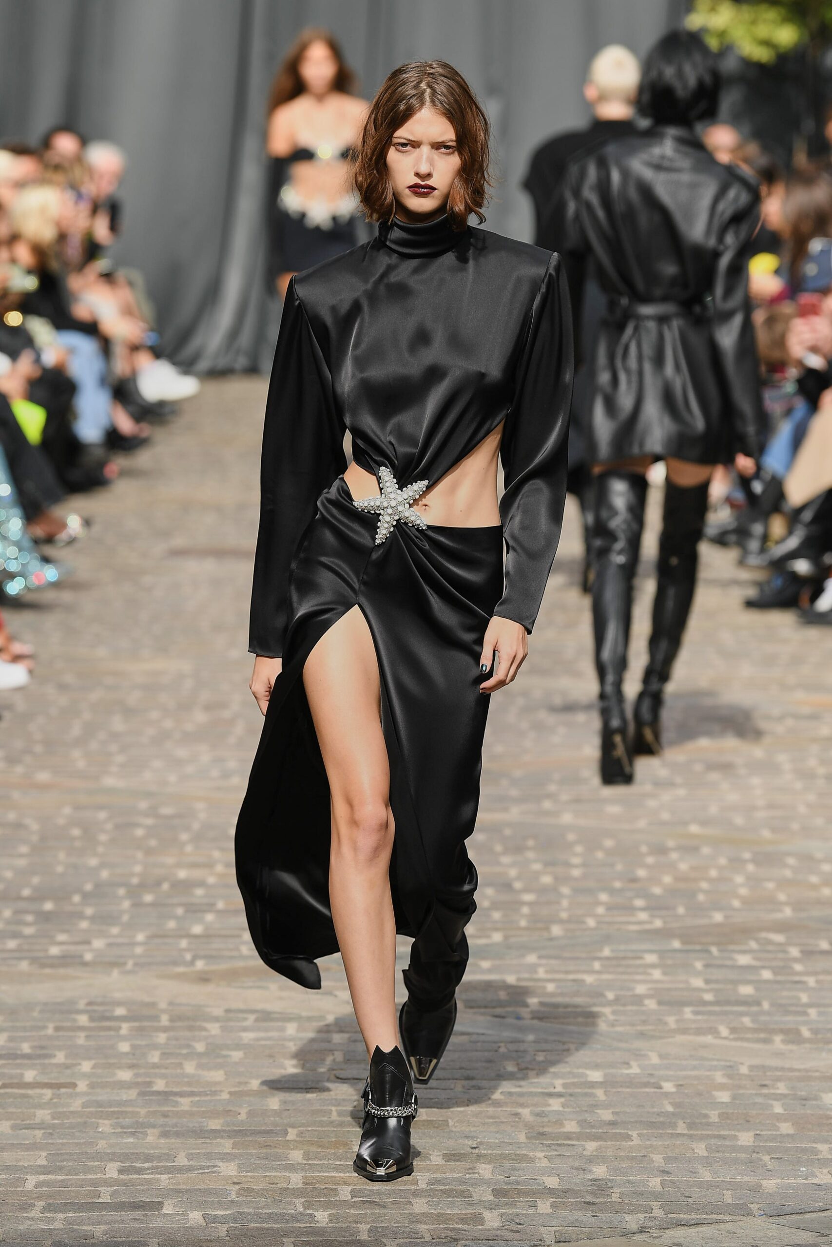 David Koma S/S 23 Look 129