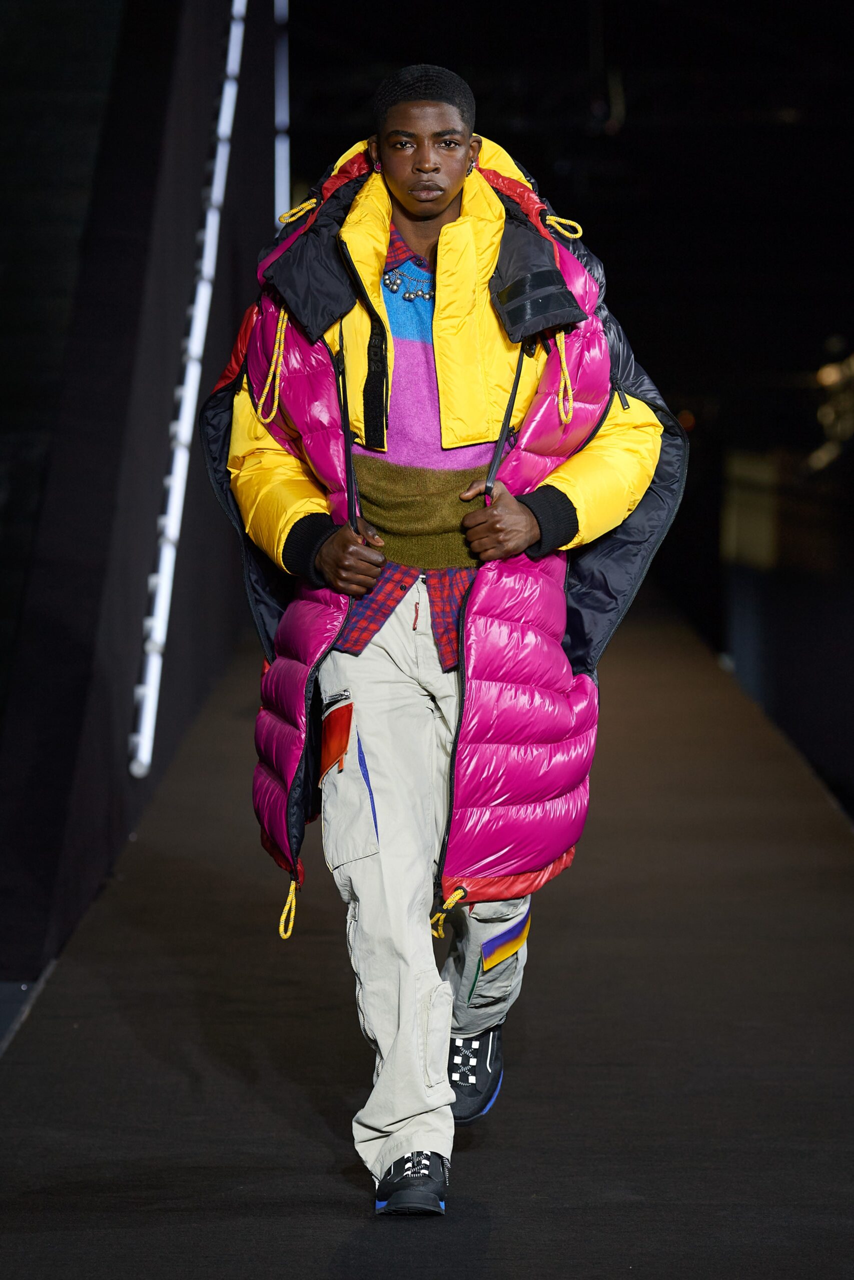 Dsquared2 F/W 22 Menswear Look 37