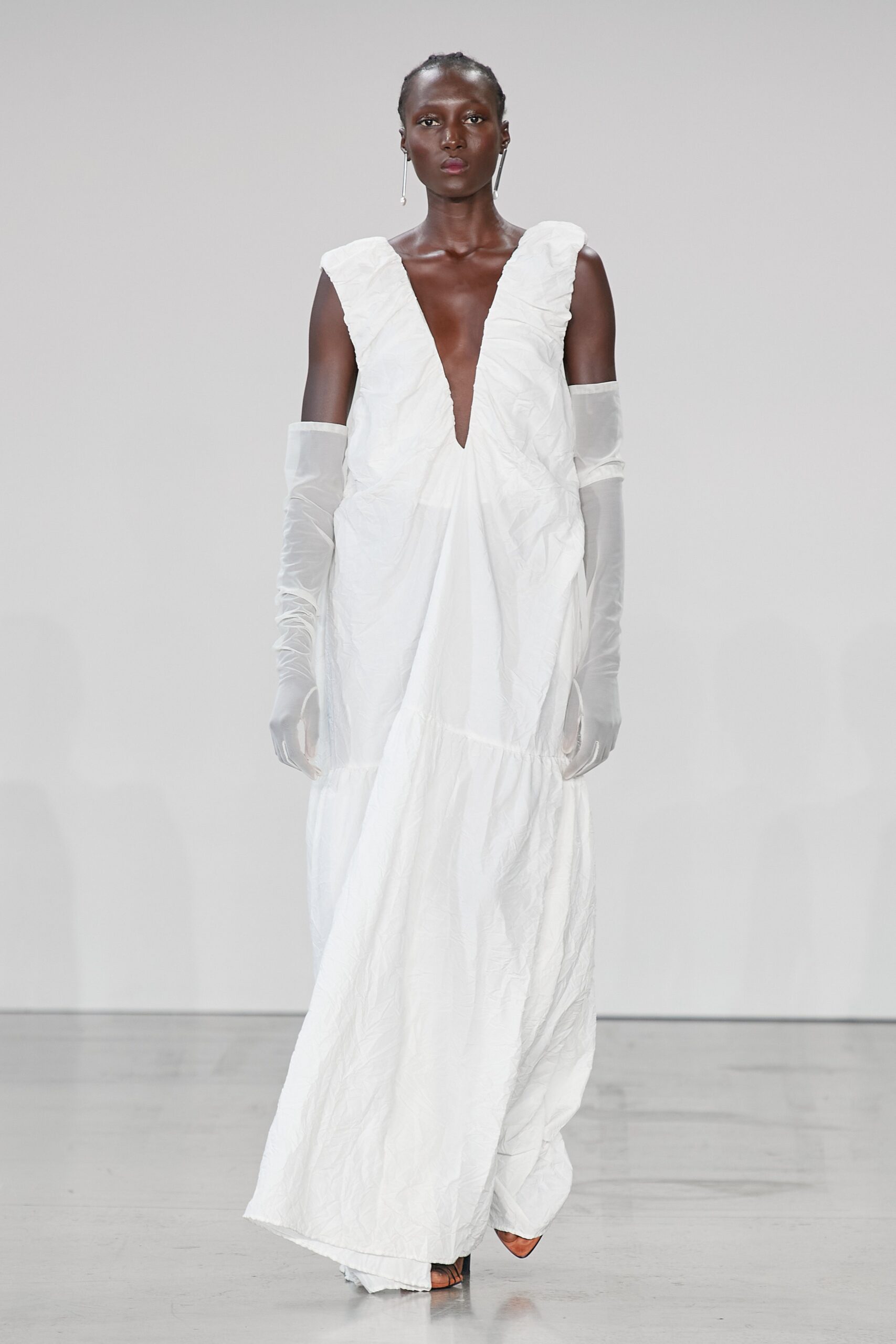 Deveaux S/S 23 Look 37