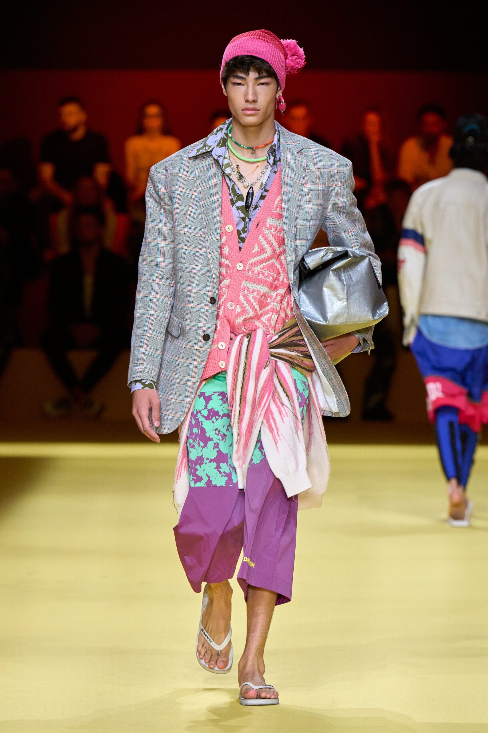Dsquared2 S/S 23 Menswear Look 37