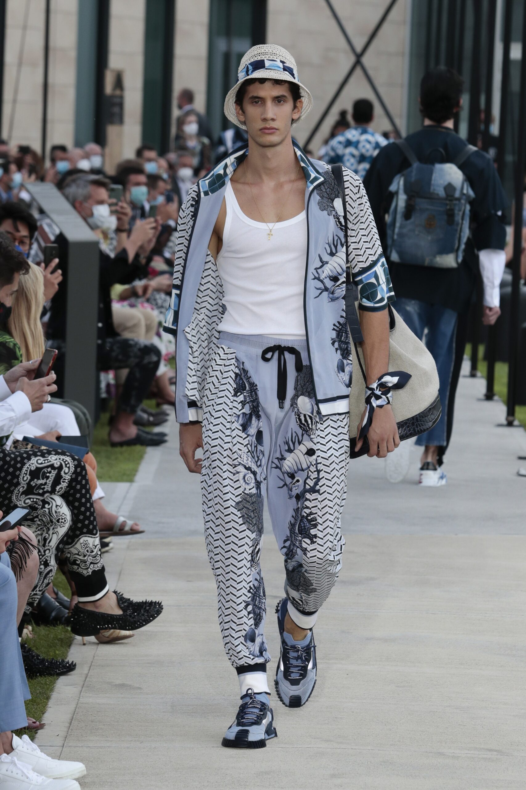 Dolce & Gabbana S/S 21 Menswear Look 38