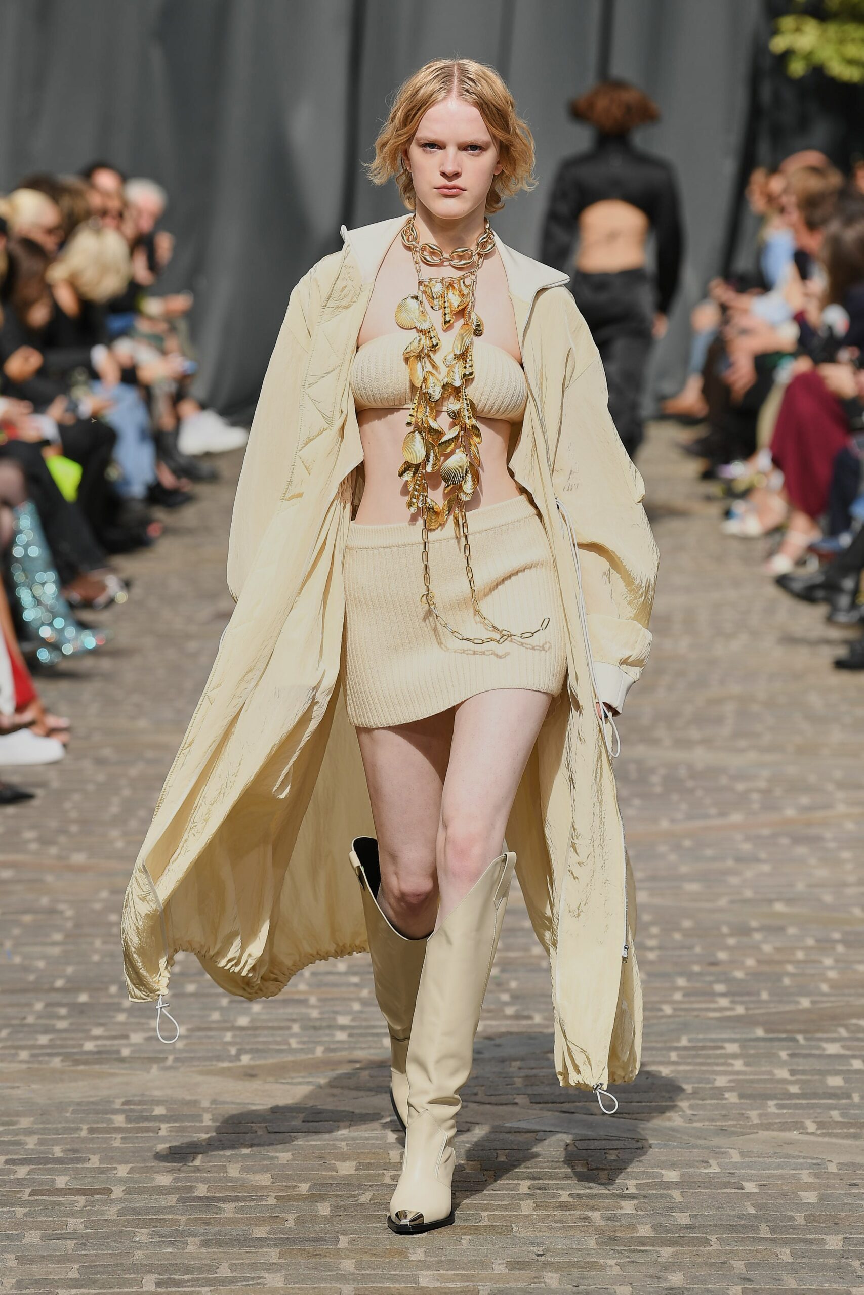 David Koma S/S 23 Look 135