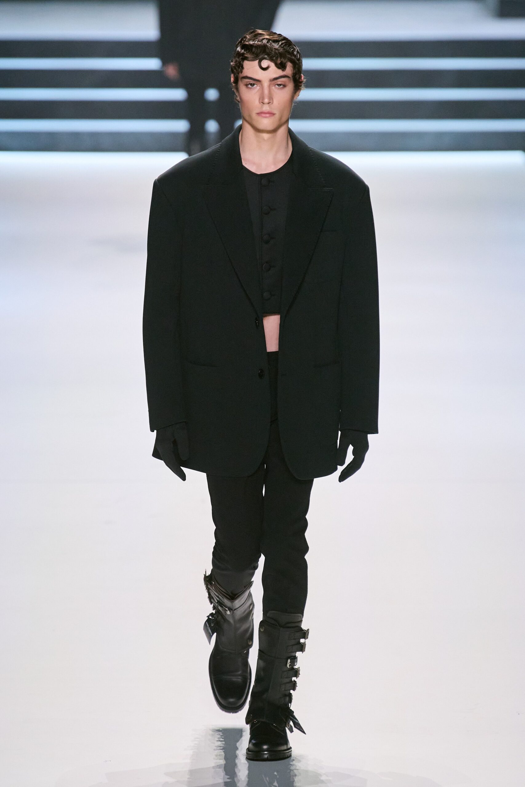 Dolce & Gabbana F/W 23 Menswear Look 39