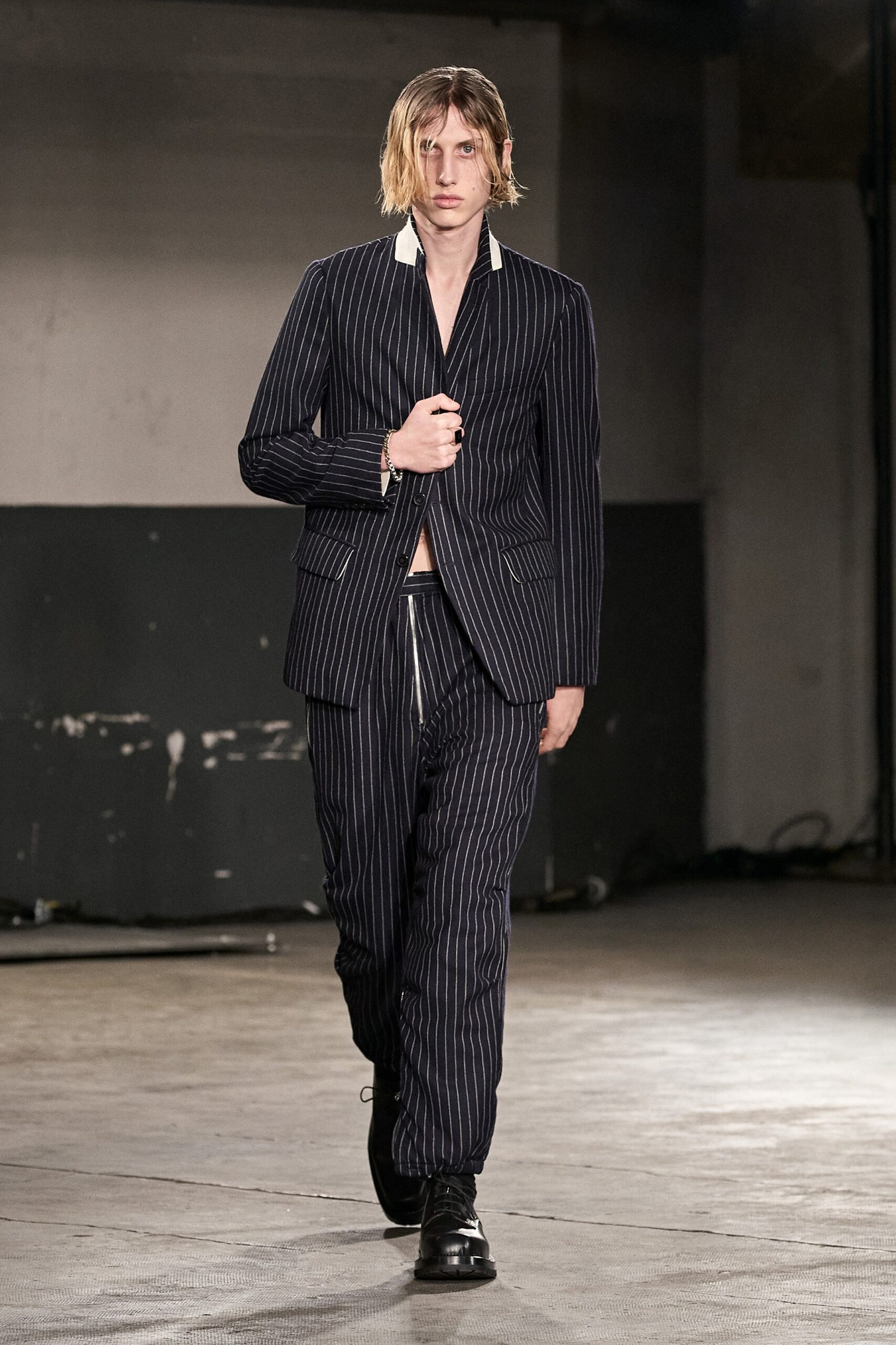 Dries Van Noten F/W 23 Menswear Look 39